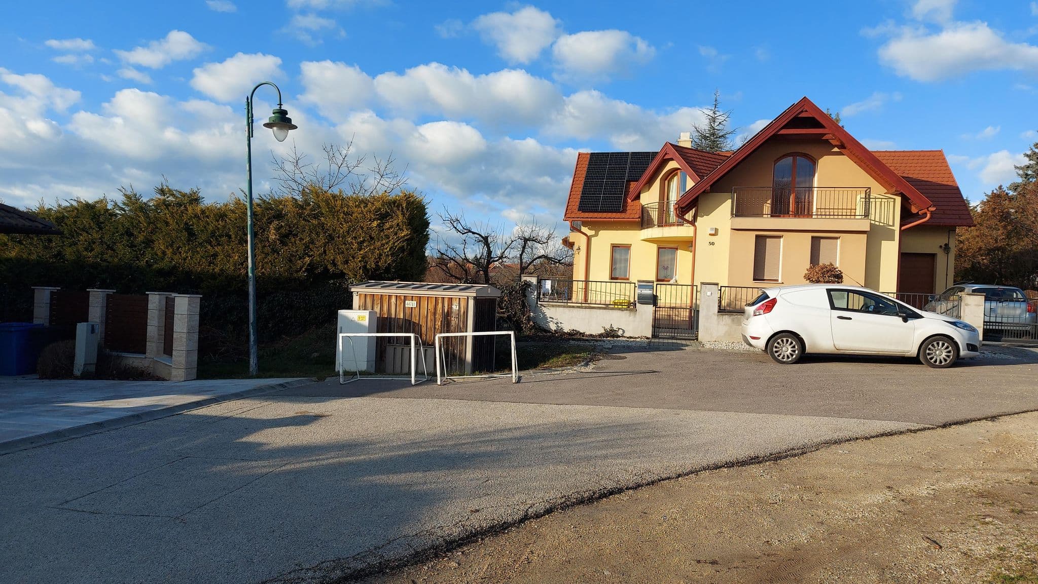 Street view near Fenyves Vendégház, Alsóörs — © vasony (CC BY-SA · Mapillary)