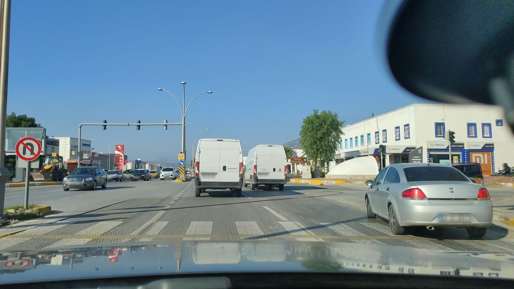 Street view near club armonia, Bitez — © hind (CC BY-SA · Mapillary)