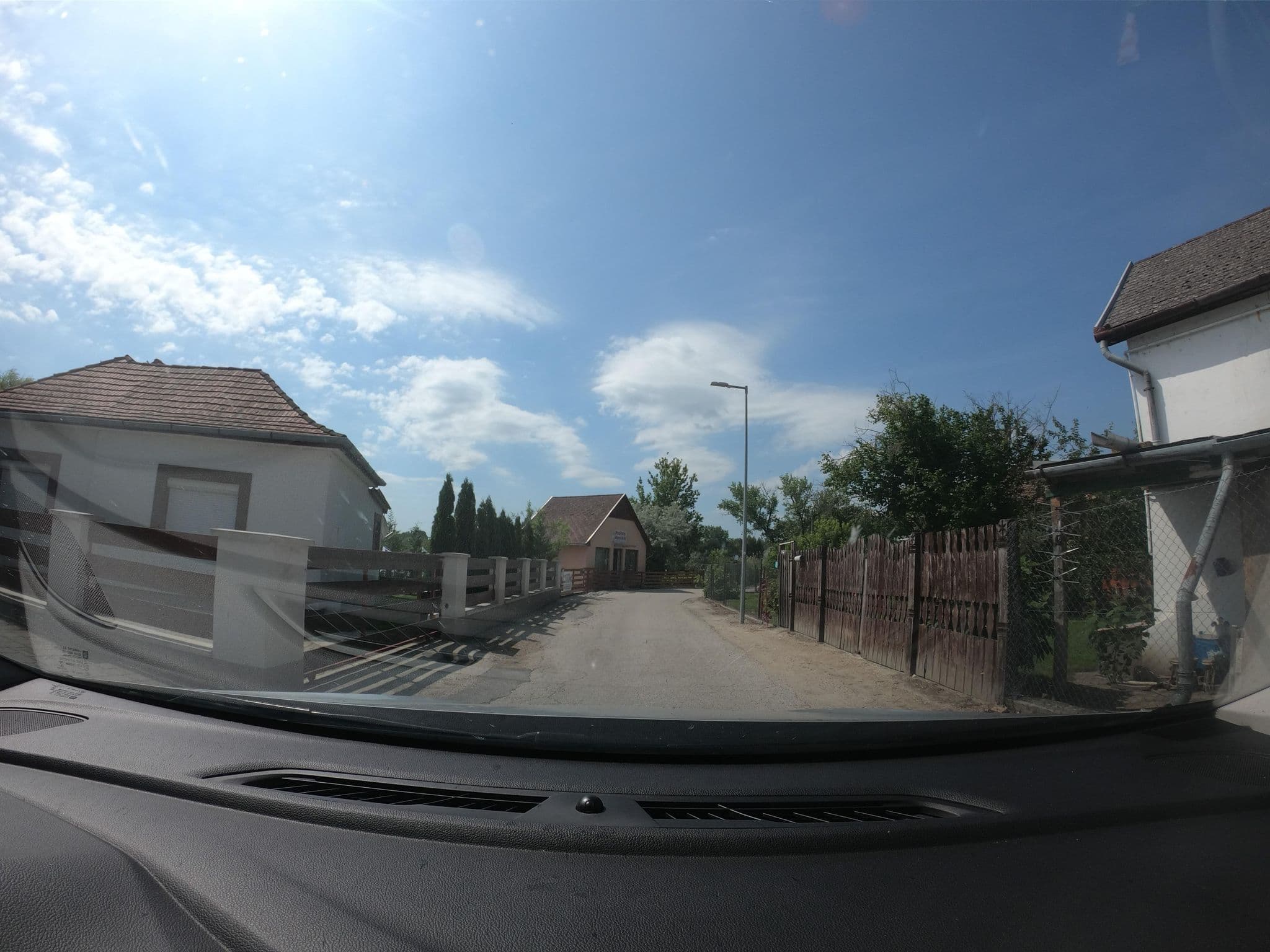Street view near Halastó Nyaralóház, Balatonföldvár — © vst (CC BY-SA · Mapillary)