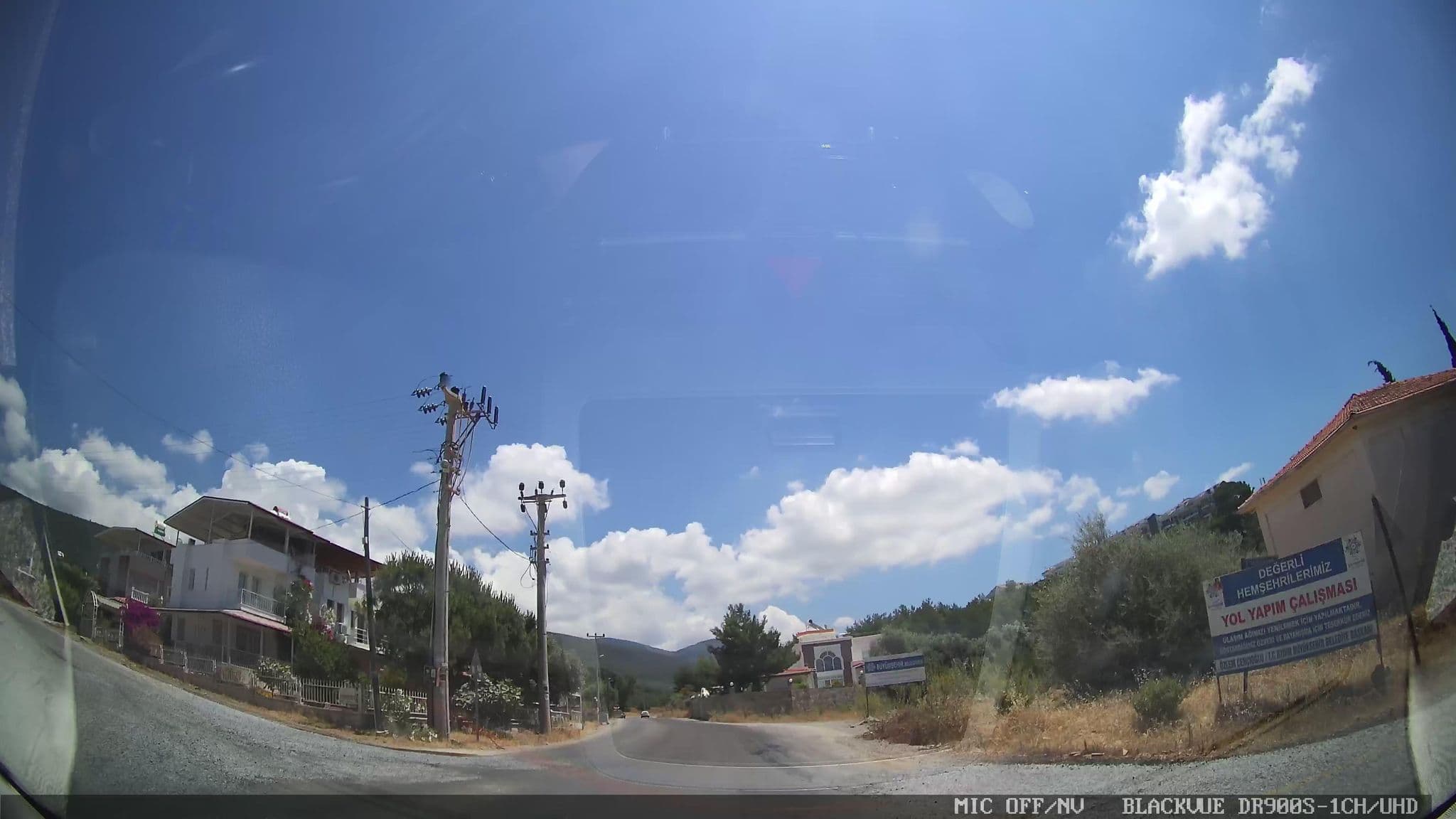 Street view near Luva Butik Otel, Altınkum — © asturksever (CC BY-SA · Mapillary)