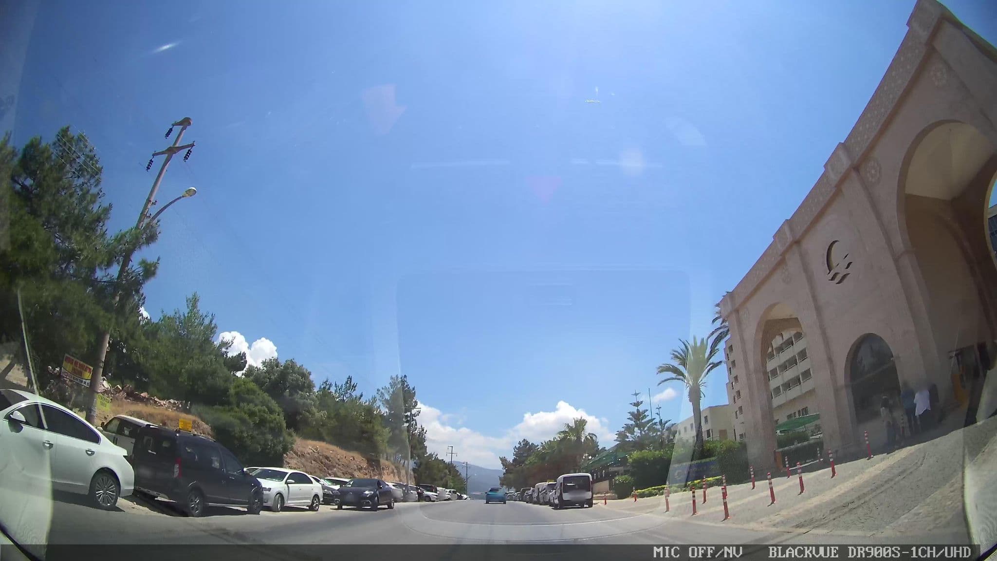 Street view near Caprice 202 No’lu Dağ Ve Deniz Manzaralı Balkonlu Suit, Altınkum — © asturksever (CC BY-SA · Mapillary)