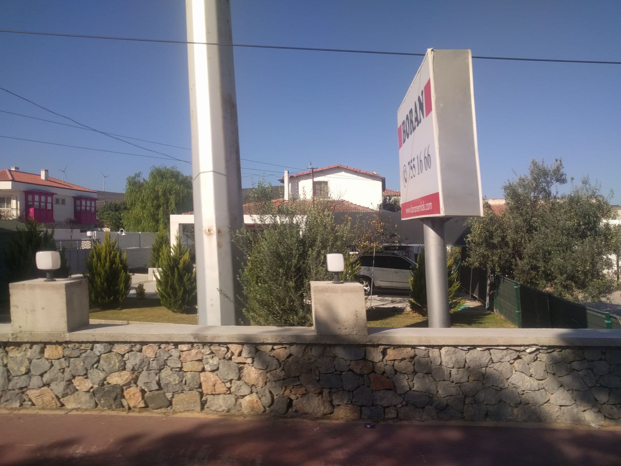 Street view near Bellezza Butik Otel, Alaçatı — © ubenzer (CC BY-SA · Mapillary)