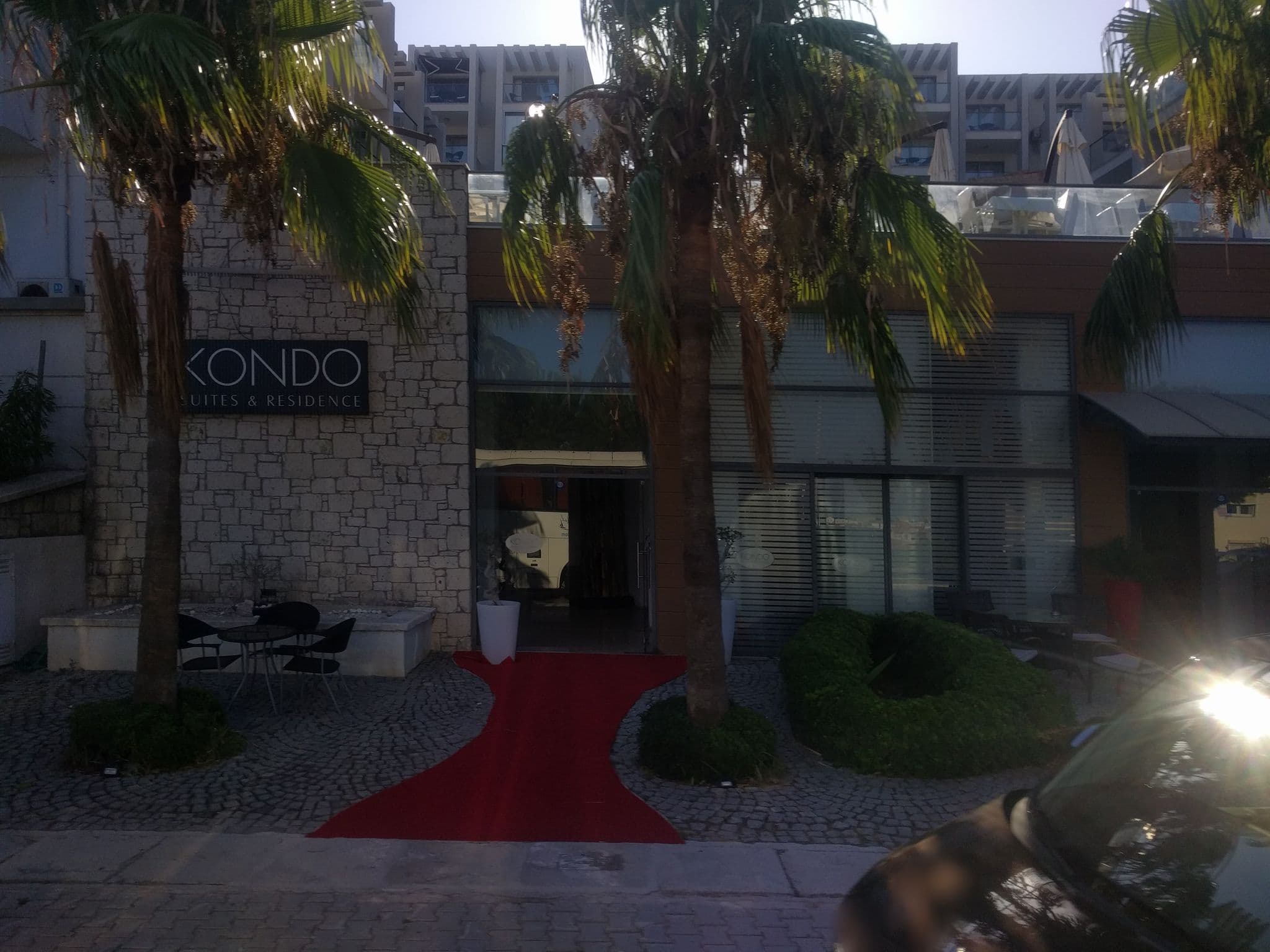 Street view near Çeşme Kondo Suites PooL, Çeşme — © ubenzer (CC BY-SA · Mapillary)