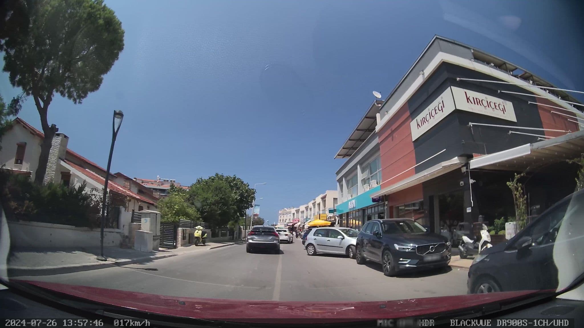 Street view near Blue Sea Apart, Alaçatı — © unen (CC BY-SA · Mapillary)