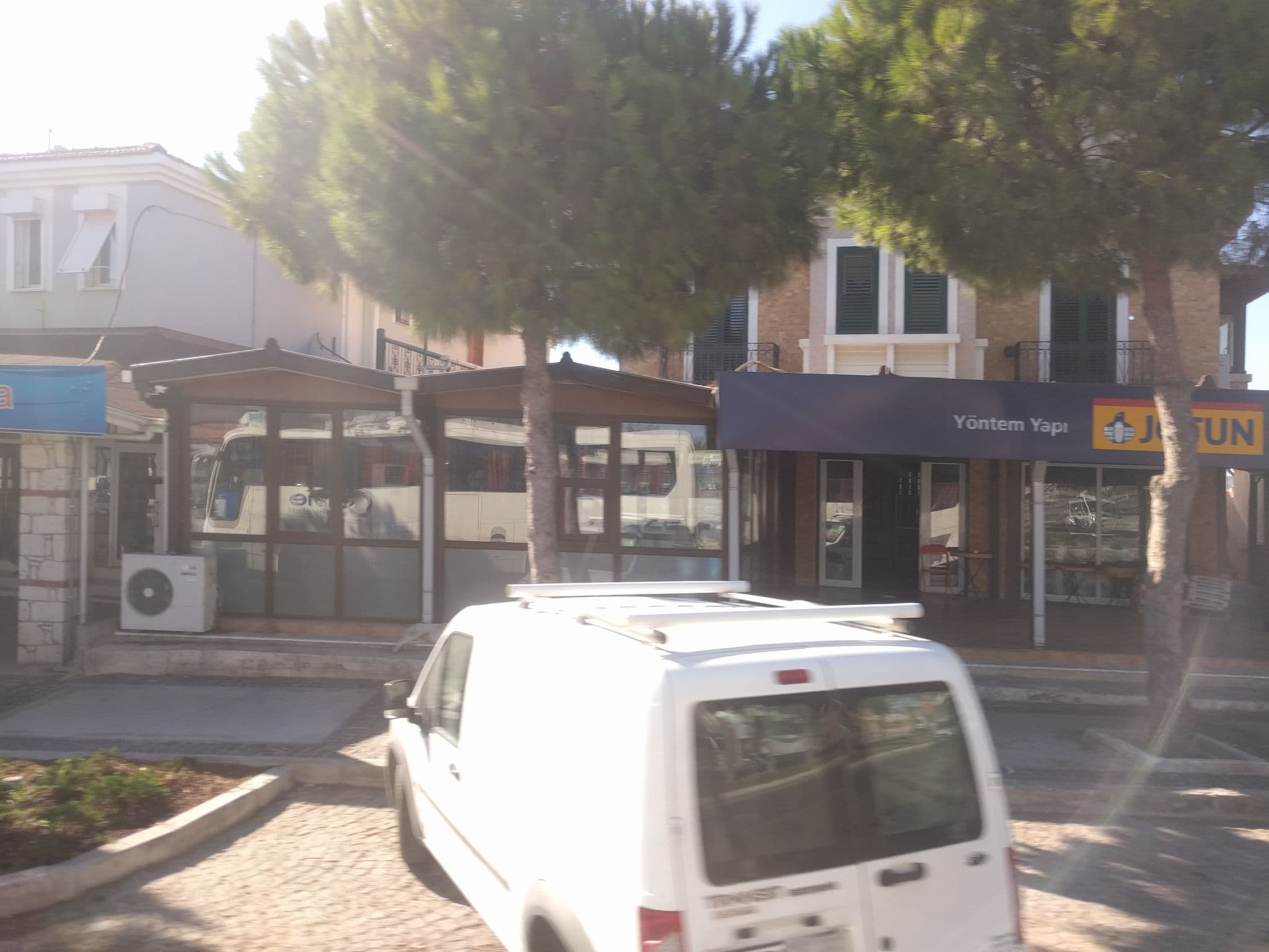 Street view near Rüzgaraltı Otel Alaçatı, Alaçatı — © ubenzer (CC BY-SA · Mapillary)