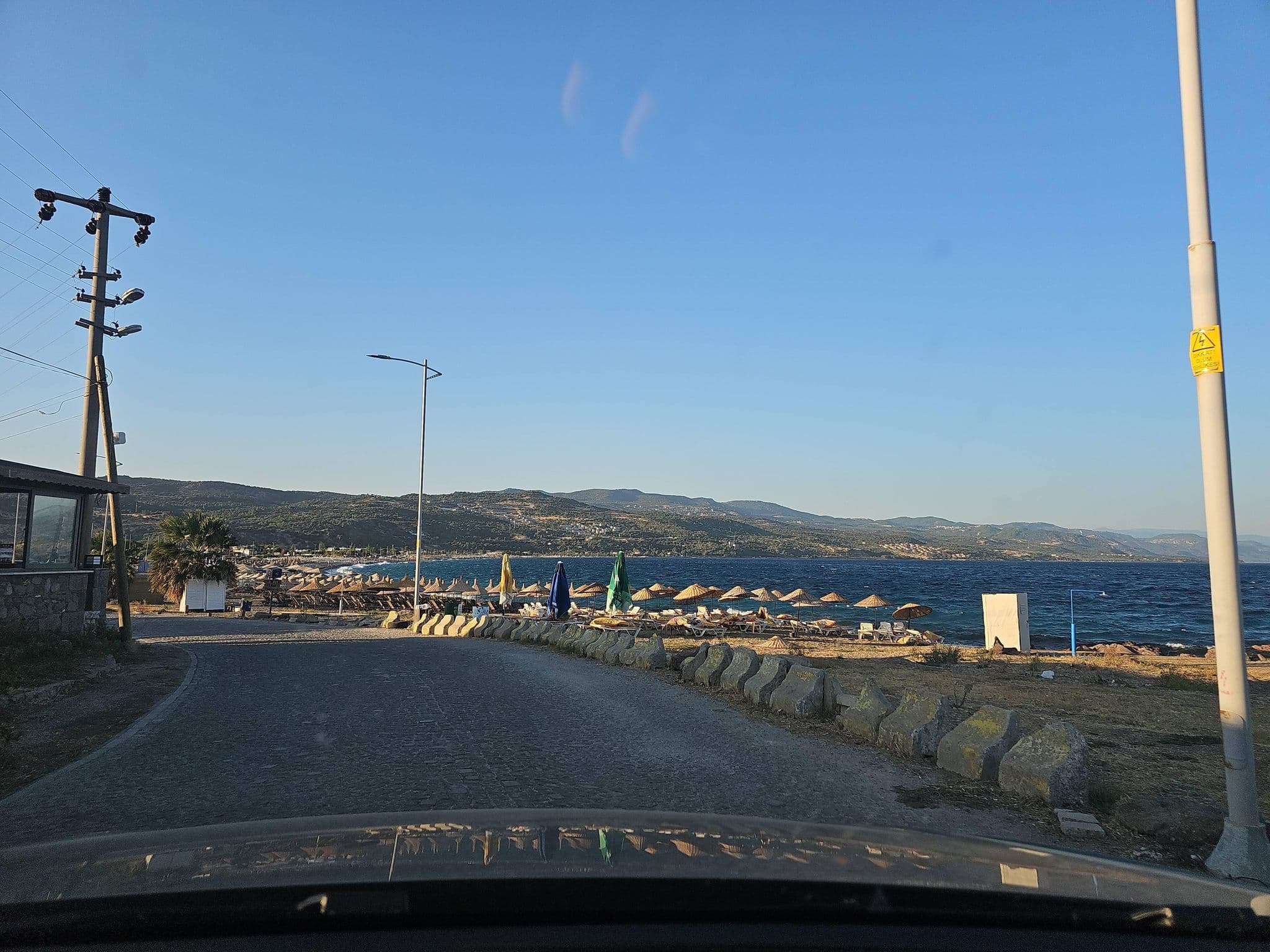 Street view near Assos Gelincik Pansiyon&Restaurant&Beach, Behram — © observer17 (CC BY-SA · Mapillary)
