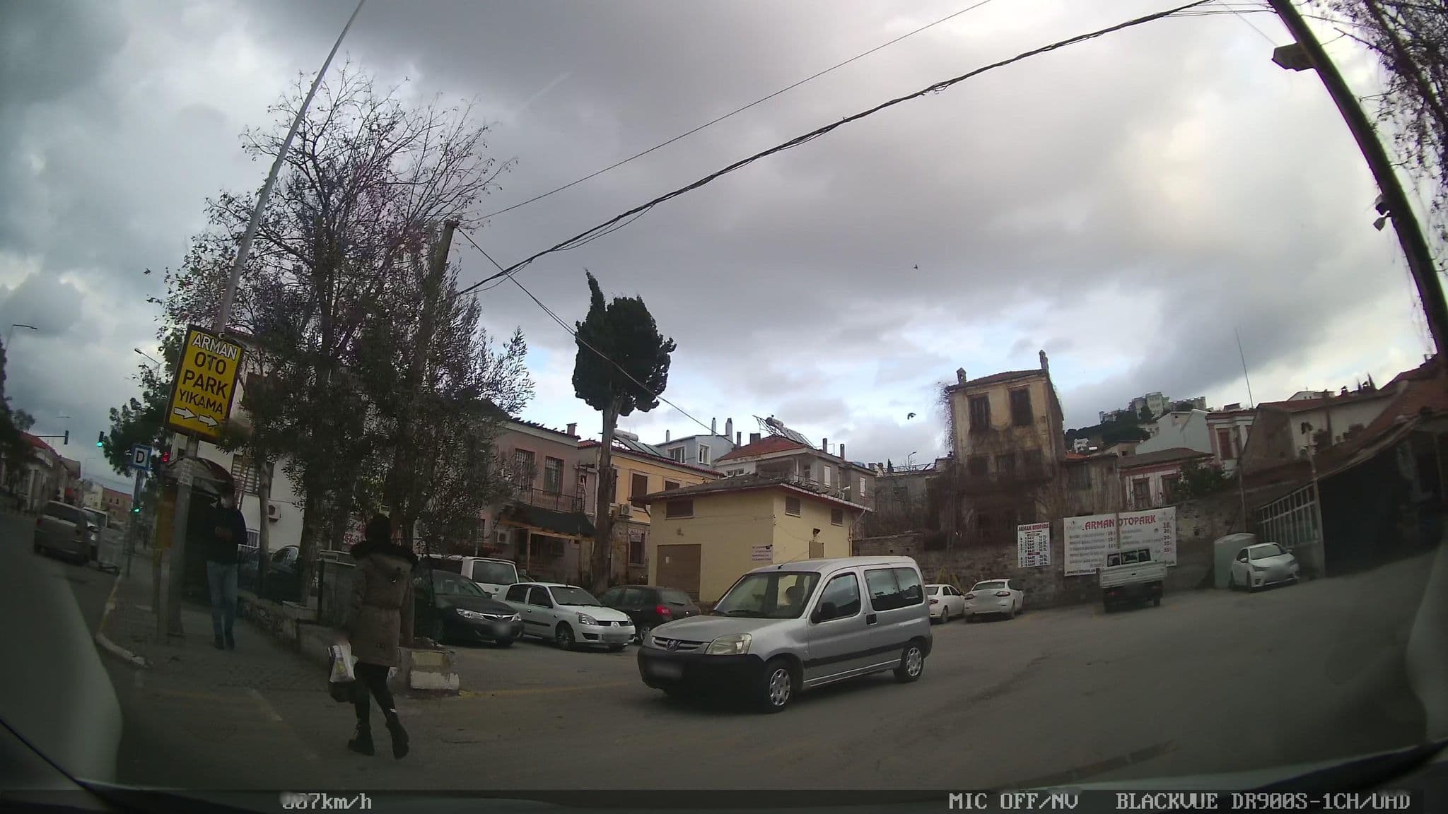 Street view near Papazın Konağı, Ayvalık — © asturksever (CC BY-SA · Mapillary)