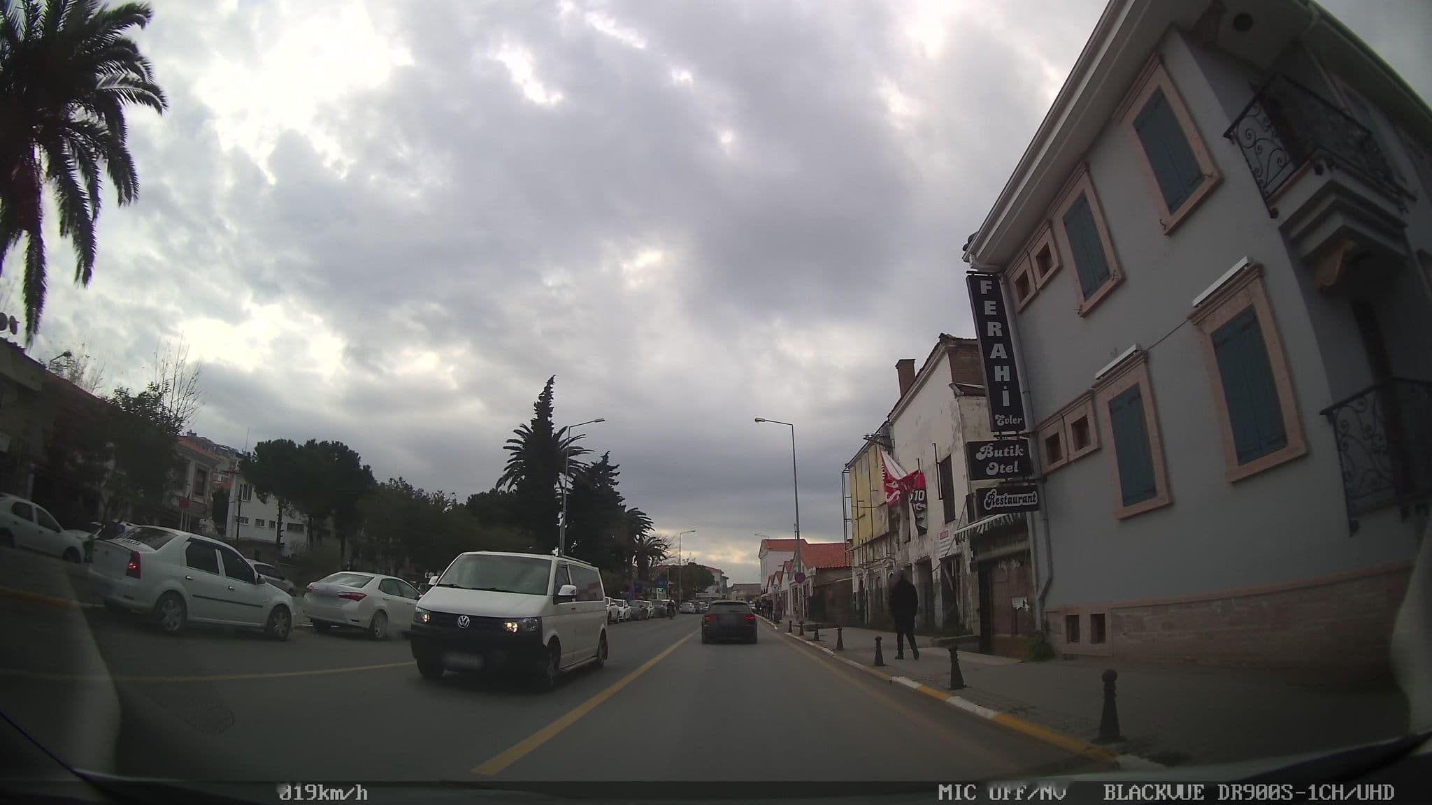 Street view near Taş ev, Ayvalık — © asturksever (CC BY-SA · Mapillary)