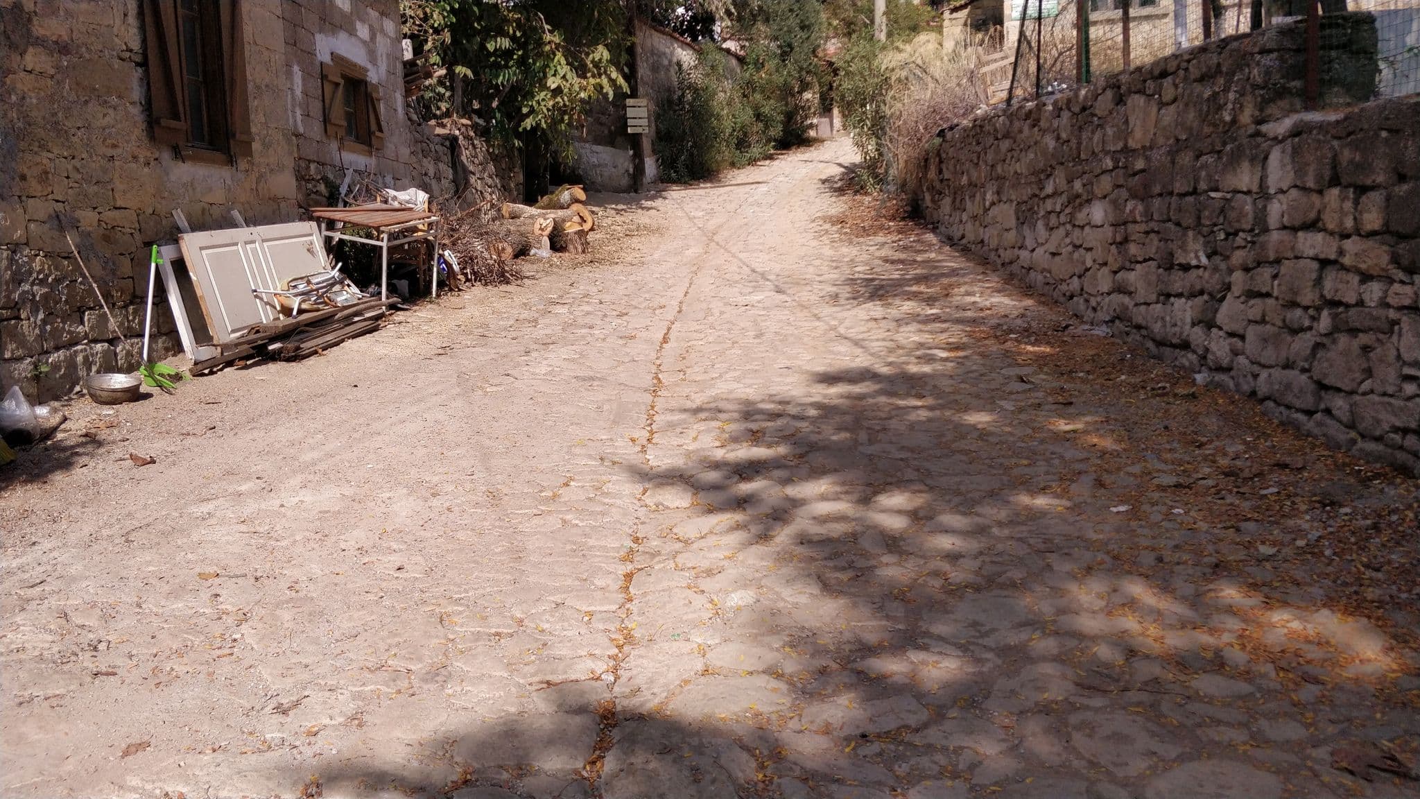 Street view near Perlacia, Altınoluk — © troels_arvin (CC BY-SA · Mapillary)