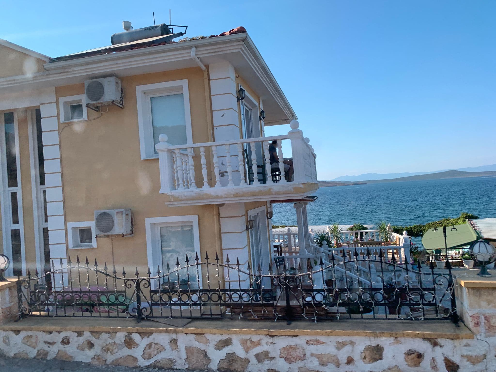 Street view near Günes  Butik Pansiyon, Ayvalık — © ramses (CC BY-SA · Mapillary)