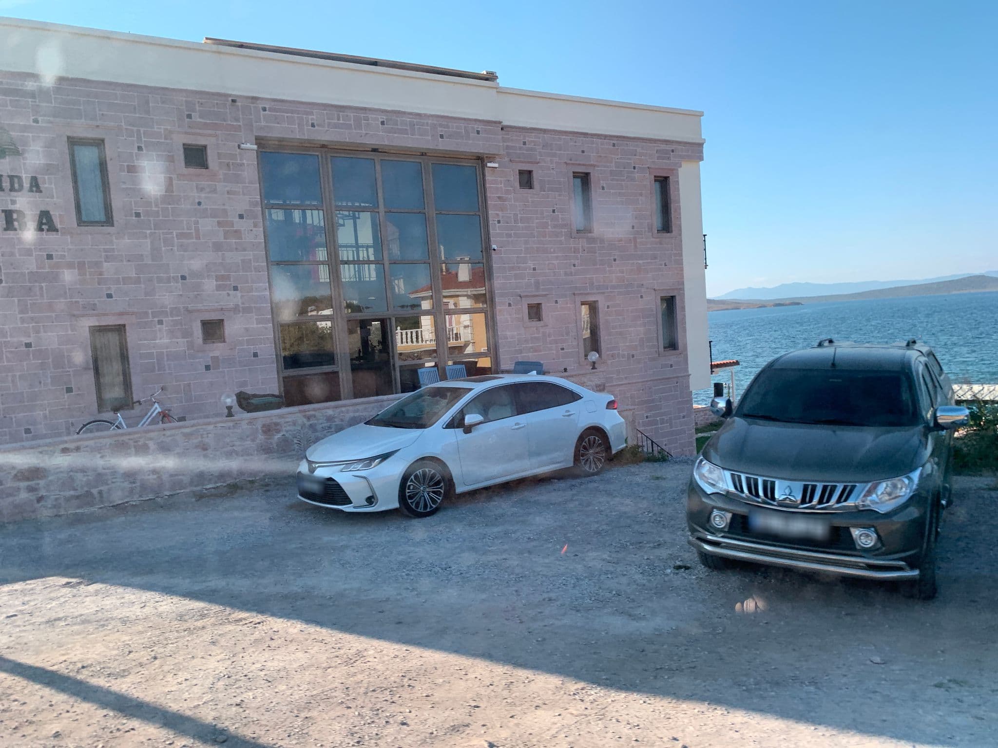 Street view near Cunda Hayalevi, Ayvalık — © ramses (CC BY-SA · Mapillary)