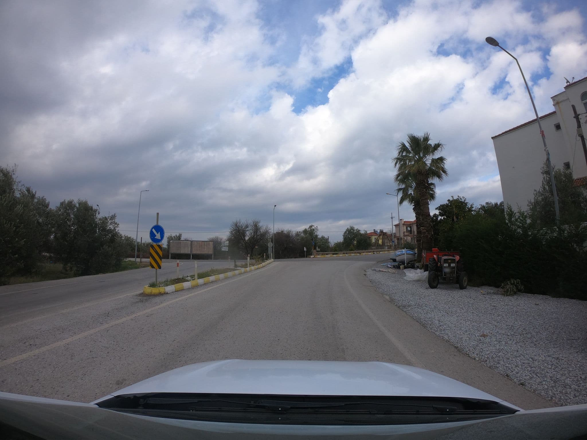 Street view near Otel Selina, Ayvalık — © asturksever (CC BY-SA · Mapillary)