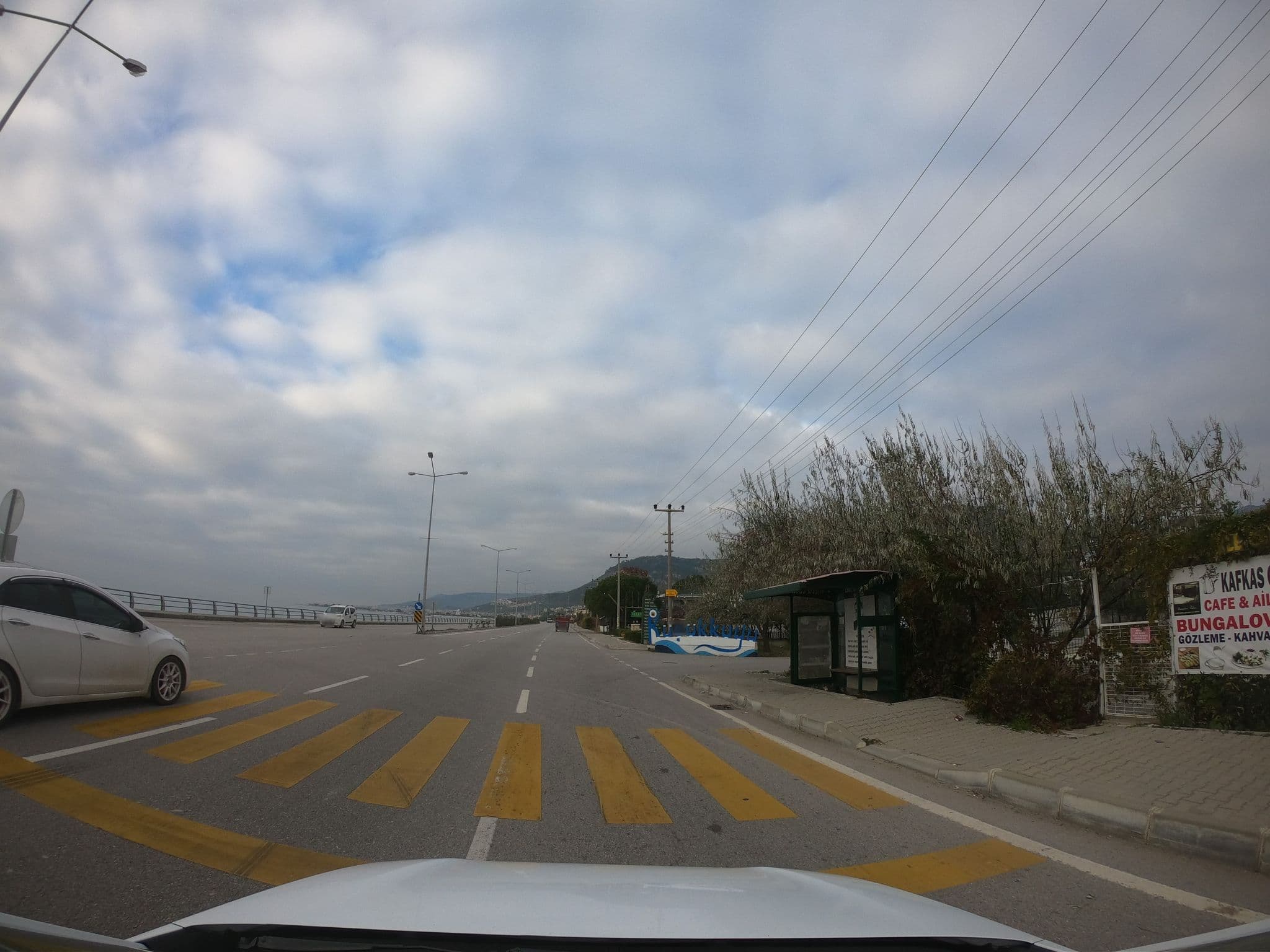 Street view near KAFKAS Orhan'ın Yeri - Küçükkuyu, Altınoluk — © asturksever (CC BY-SA · Mapillary)