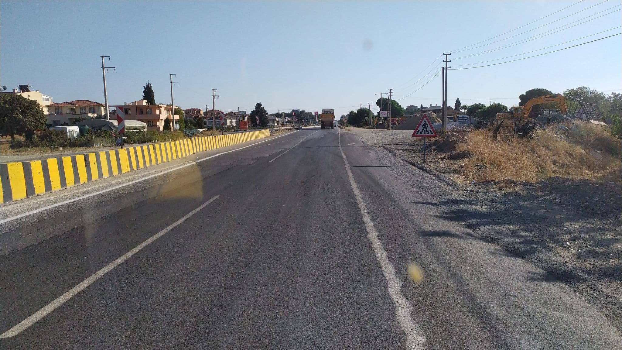 Street view near Labranda Lebedos Princess Hotels & Resort, Seferihisar — © ozenharun (CC BY-SA · Mapillary)