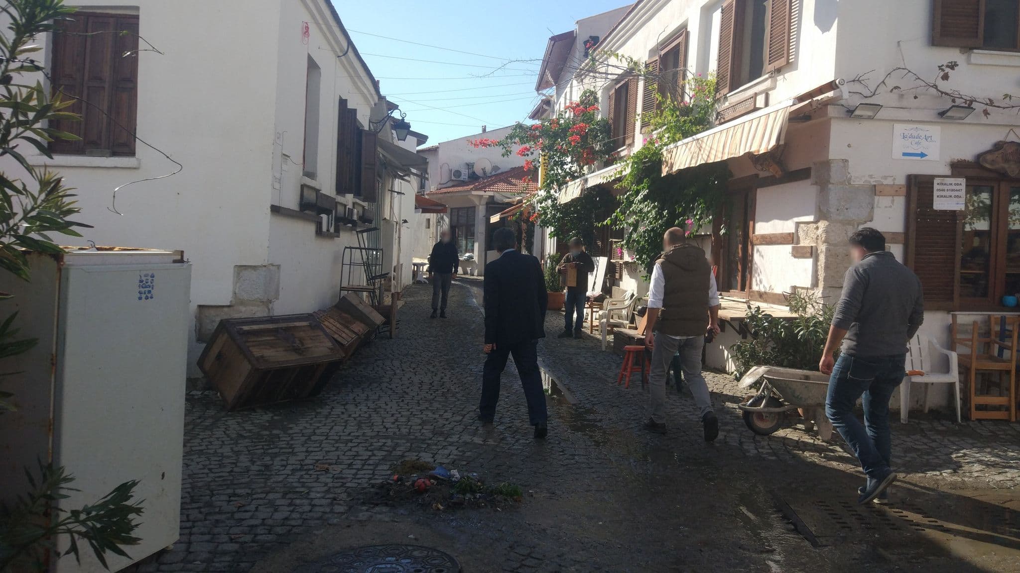 Street view near Zeytin Pansiyon, Seferihisar — © orkut (CC BY-SA · Mapillary)