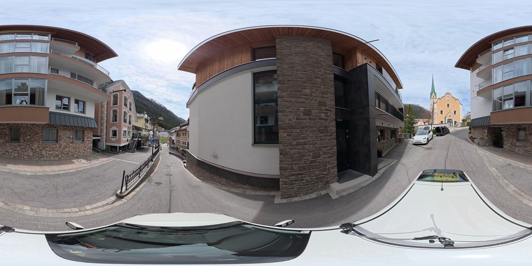 Street view near Alpenperle, Ischgl — © osmplus_org (CC BY-SA · Mapillary)