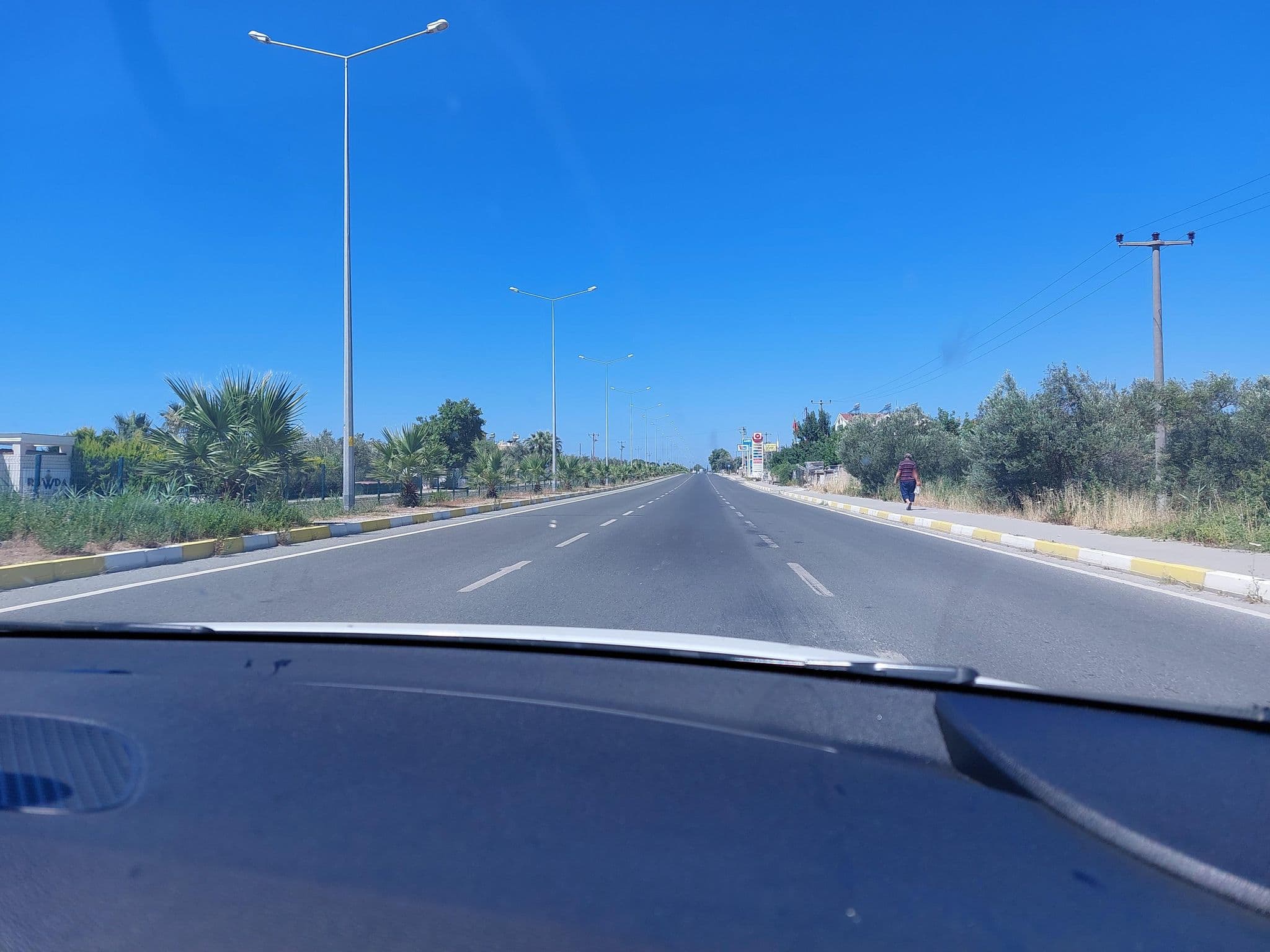 Street view near RAWDA HOTELS RESORTS ALTINOLUK, Altınoluk — © fefnur (CC BY-SA · Mapillary)