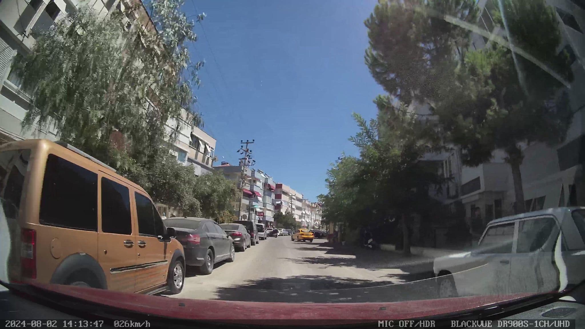 Street view near Kervansaray Otel Akcay, Edremit — © unen (CC BY-SA · Mapillary)