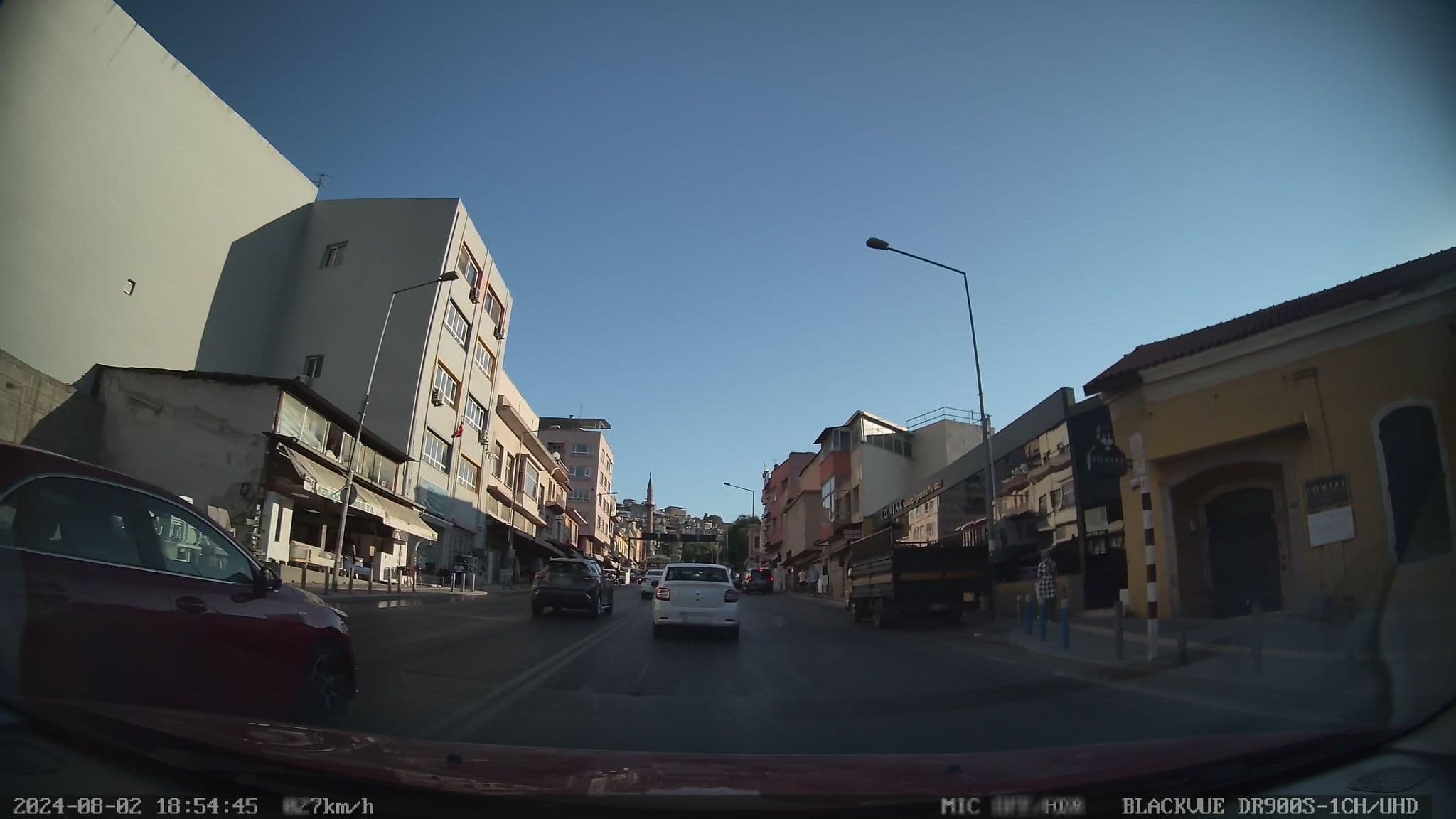 Street view near Kadir Bey Resort Hotel, İzmir — © unen (CC BY-SA · Mapillary)