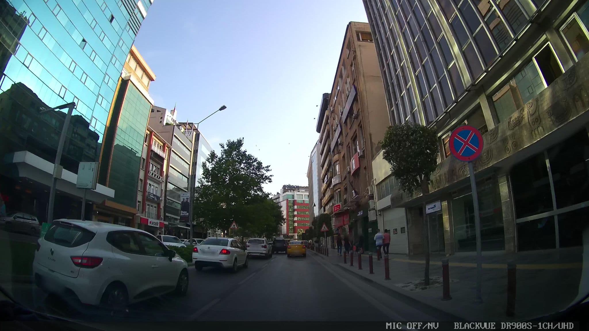 Street view near Way Hotel, İzmir — © asturksever (CC BY-SA · Mapillary)