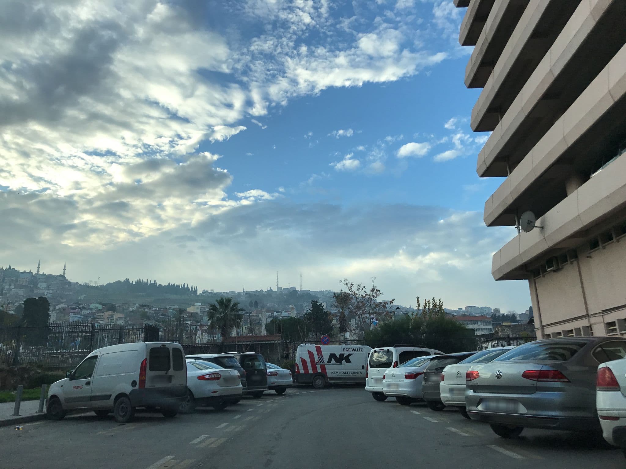 Street view near Manisa Akhisar Oteli, İzmir — © asturksever (CC BY-SA · Mapillary)