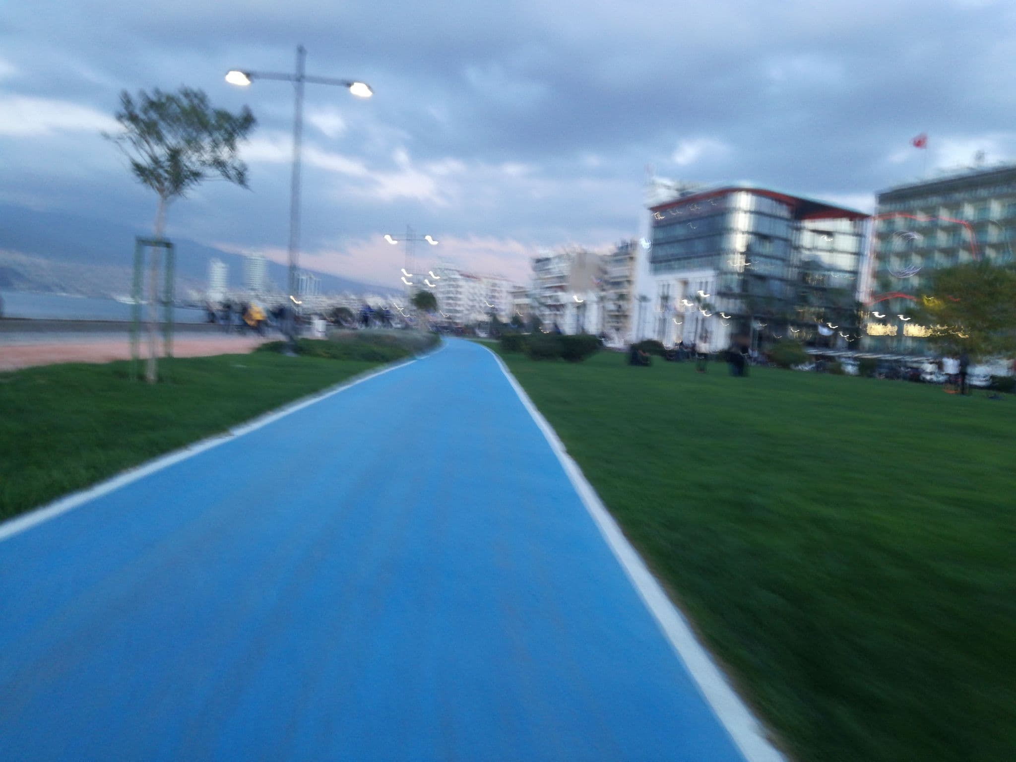 Street view near Met Boutique Hotel, İzmir — © thrsh (CC BY-SA · Mapillary)