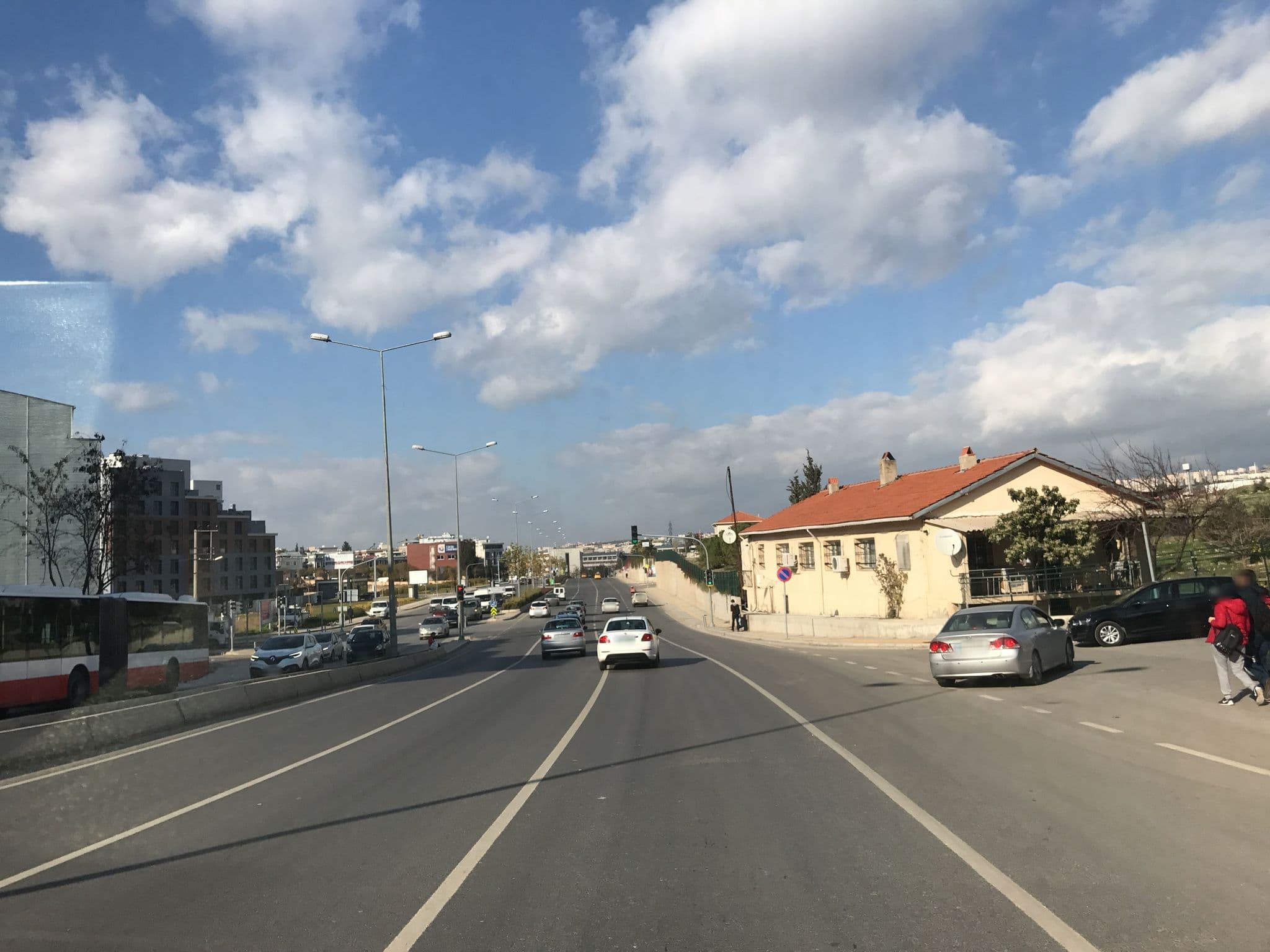 Street view near Beyaz Rezidans, Karabağlar — © asturksever (CC BY-SA · Mapillary)