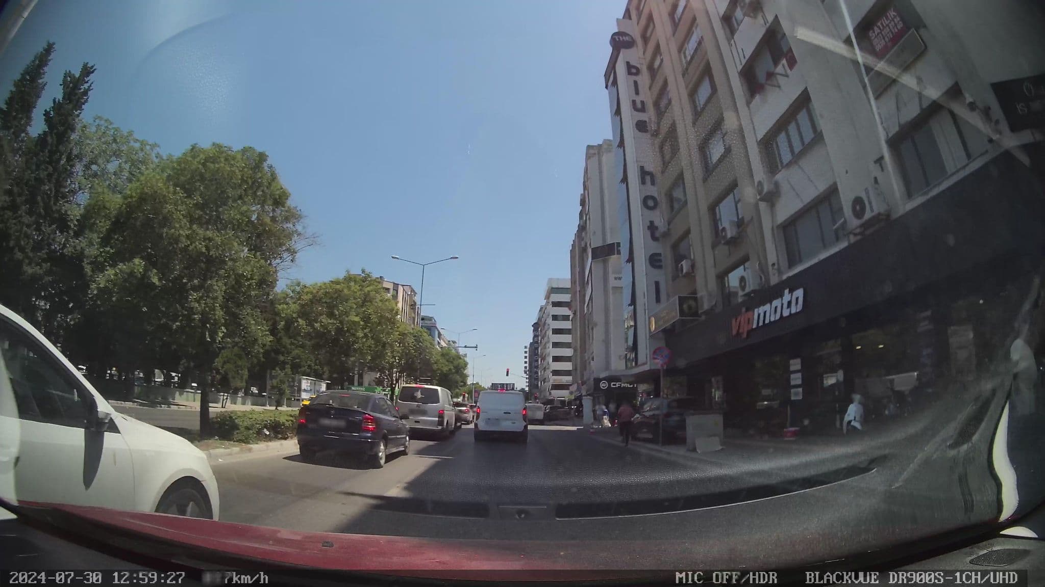 Street view near Bicoffee, İzmir — © unen (CC BY-SA · Mapillary)