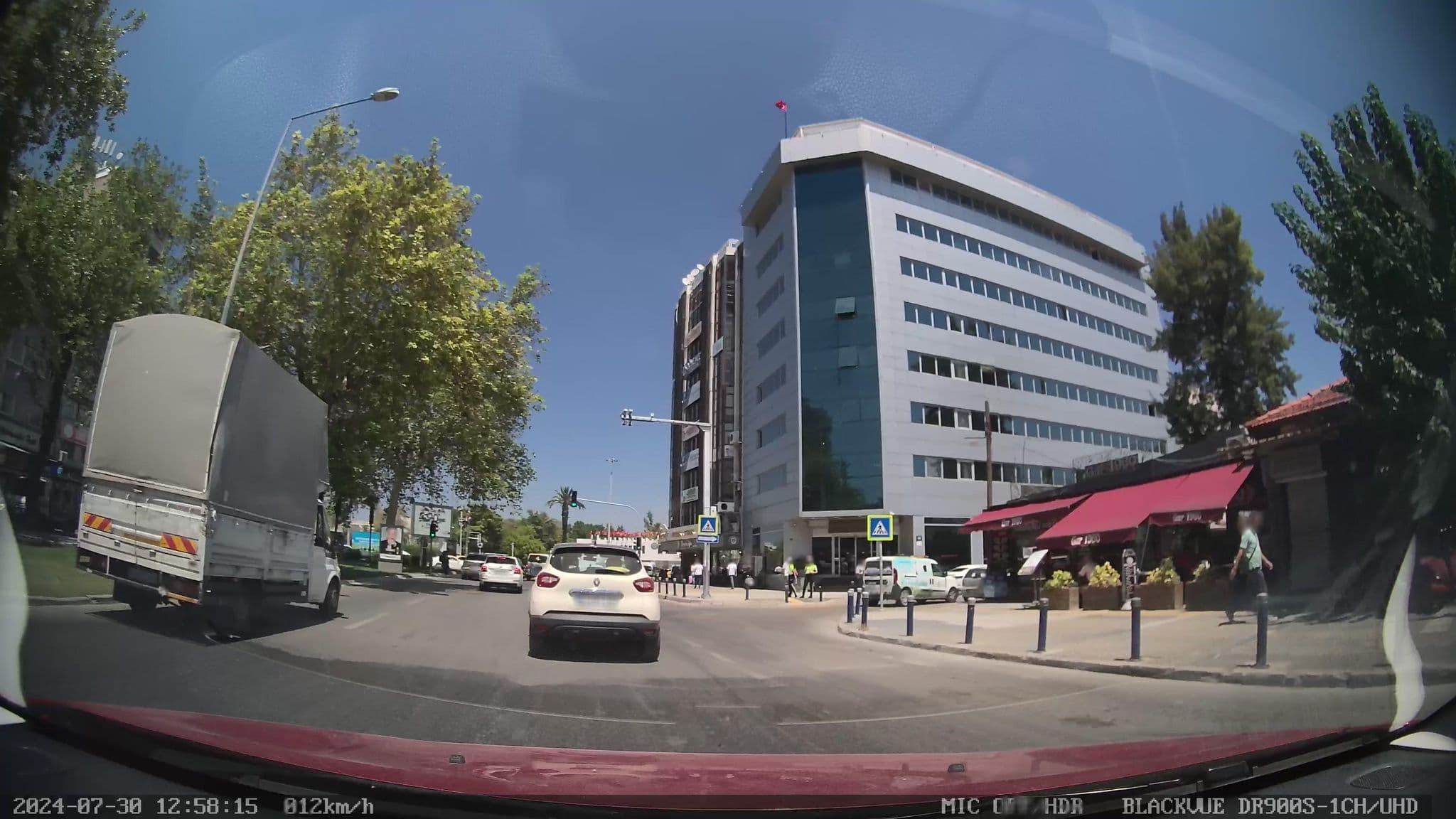 Street view near Gar Otel, İzmir — © unen (CC BY-SA · Mapillary)