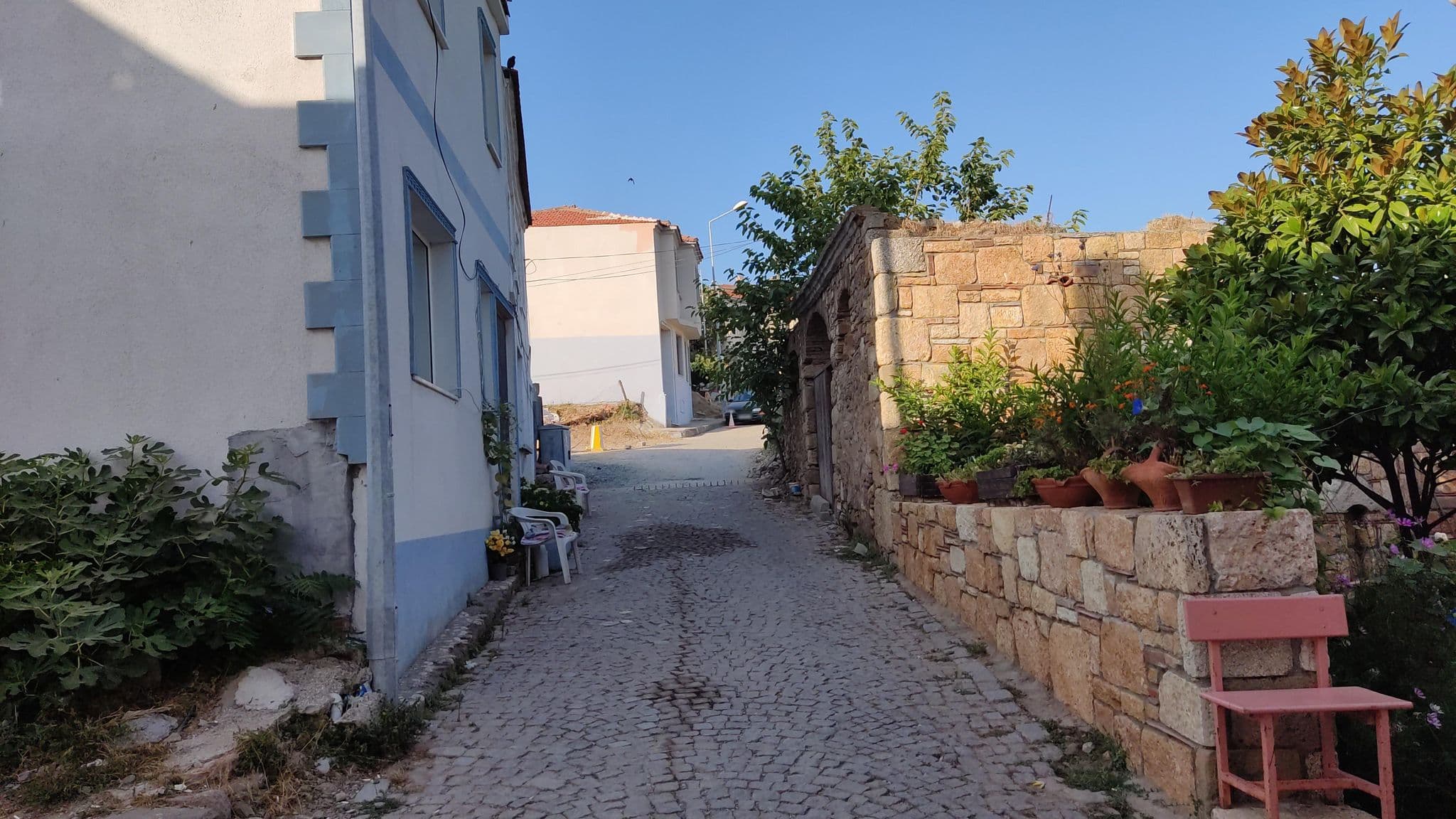Street view near Ayapetro Butik Otel, Bozcaada — © orkut (CC BY-SA · Mapillary)