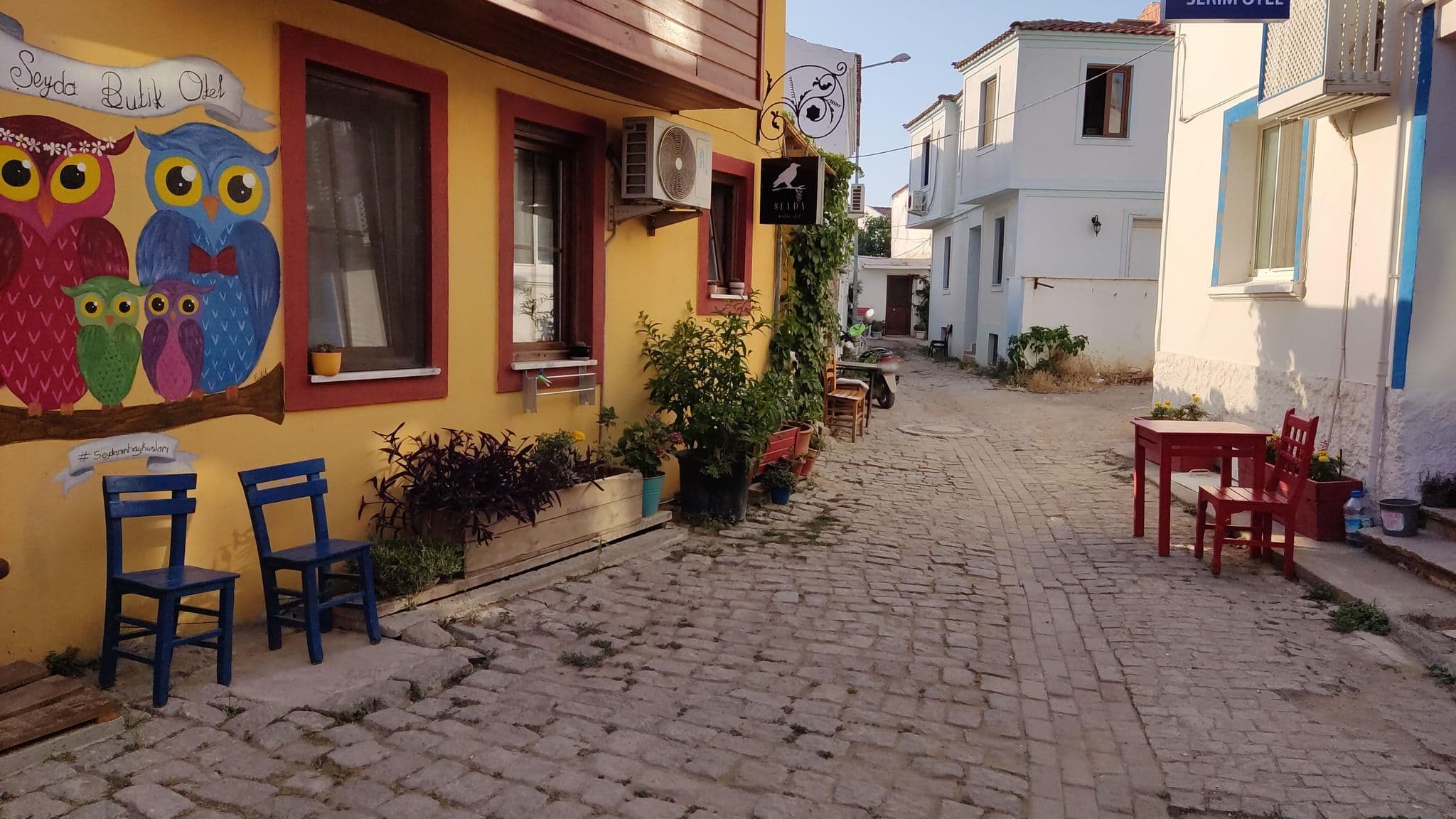 Street view near Alâ Otel, Bozcaada — © orkut (CC BY-SA · Mapillary)