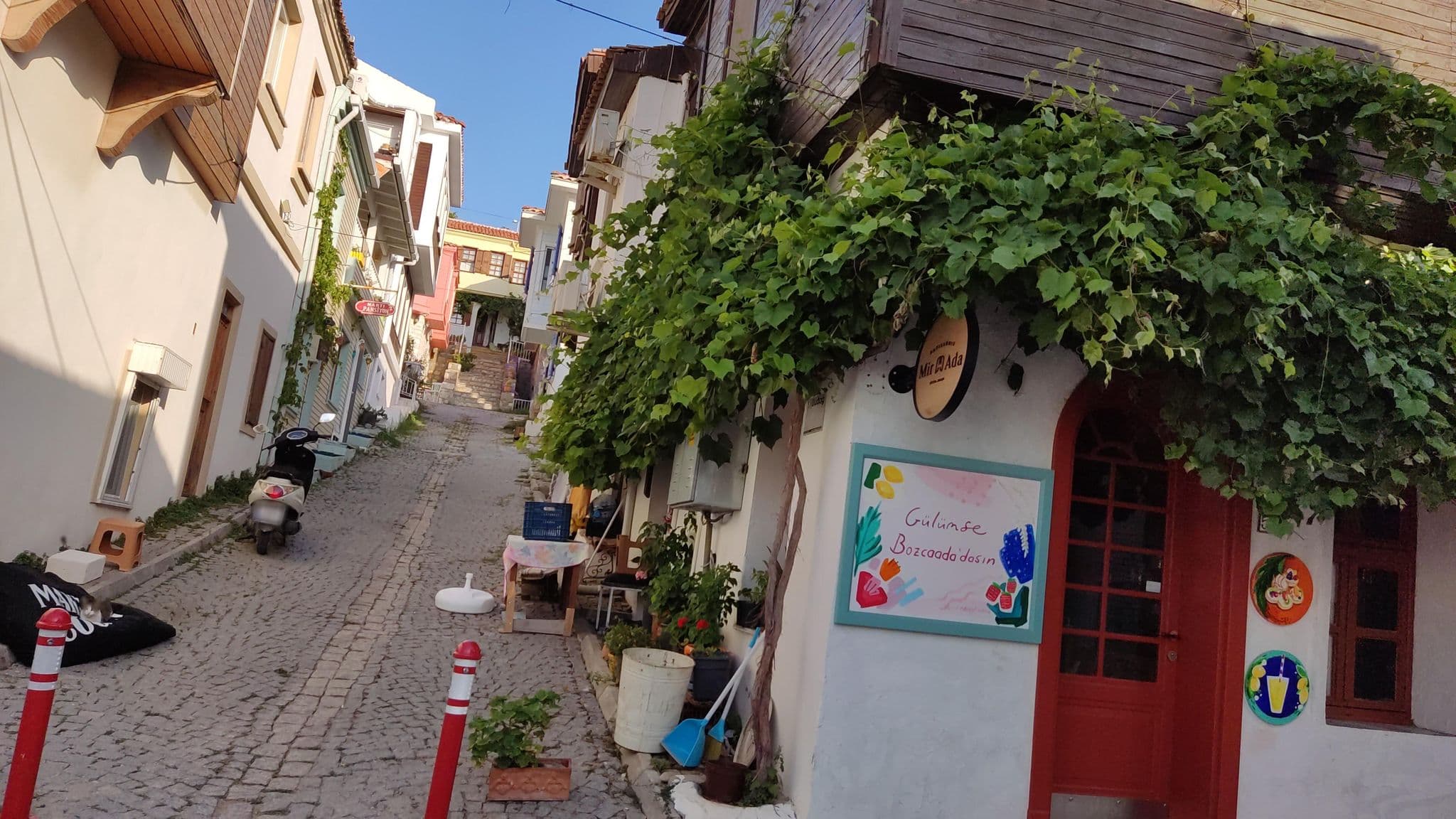 Street view near Vapori Otel, Bozcaada — © orkut (CC BY-SA · Mapillary)