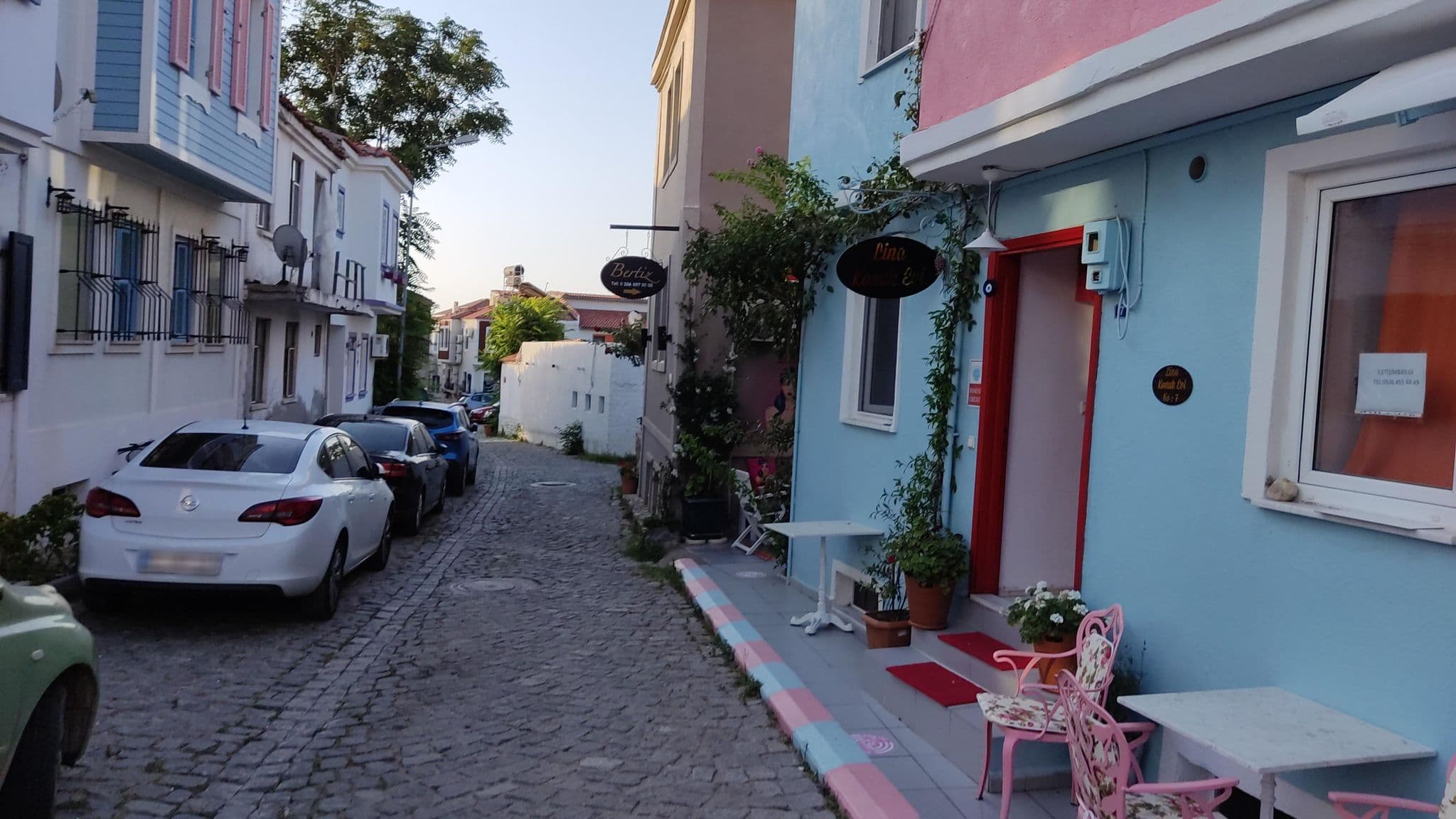 Street view near Kyma Guest House, Bozcaada — © orkut (CC BY-SA · Mapillary)