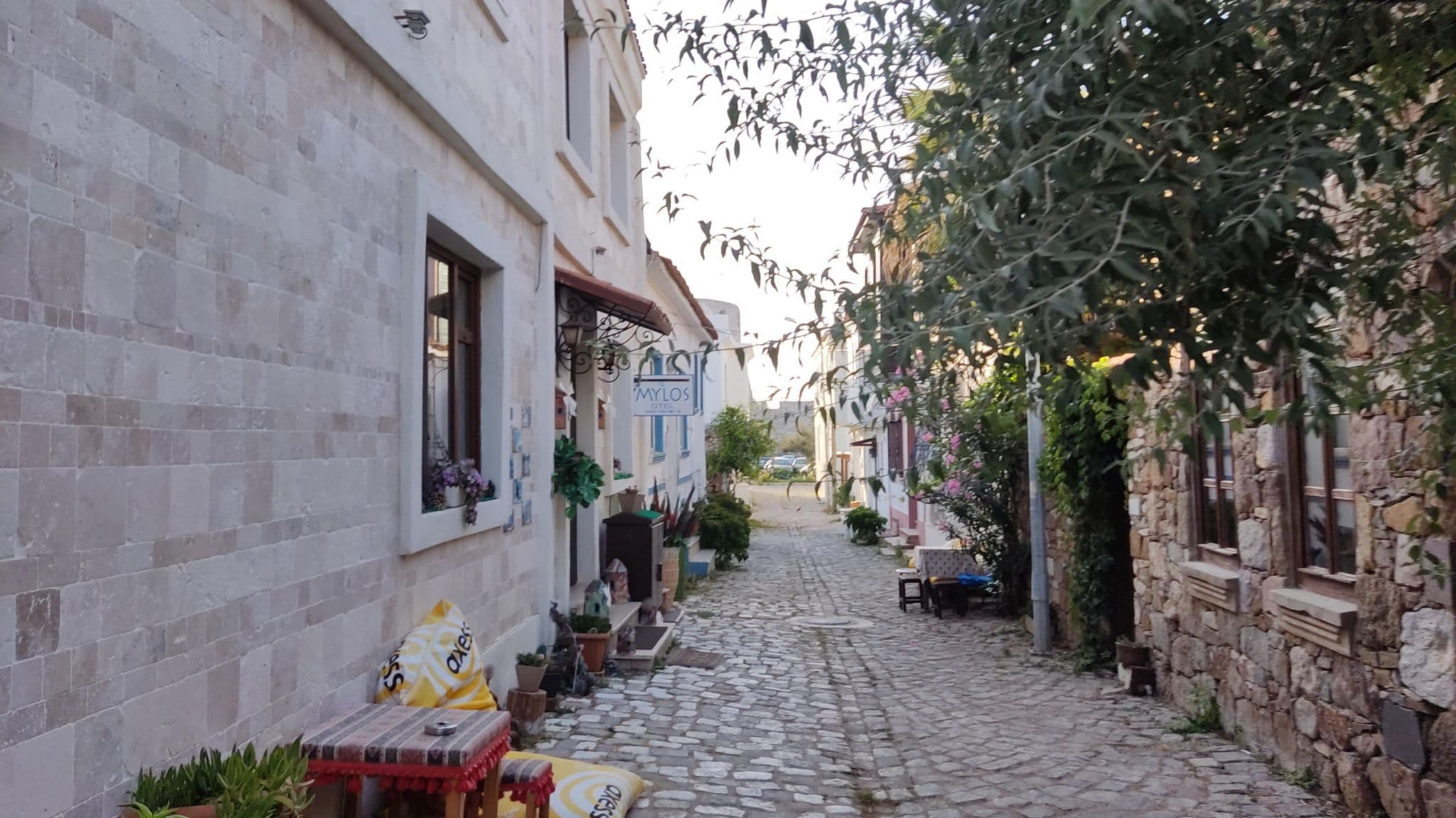 Street view near Şonef House Otel, Bozcaada — © orkut (CC BY-SA · Mapillary)