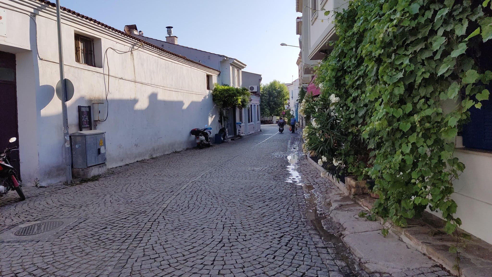 Street view near Lutro Otel, Bozcaada — © orkut (CC BY-SA · Mapillary)