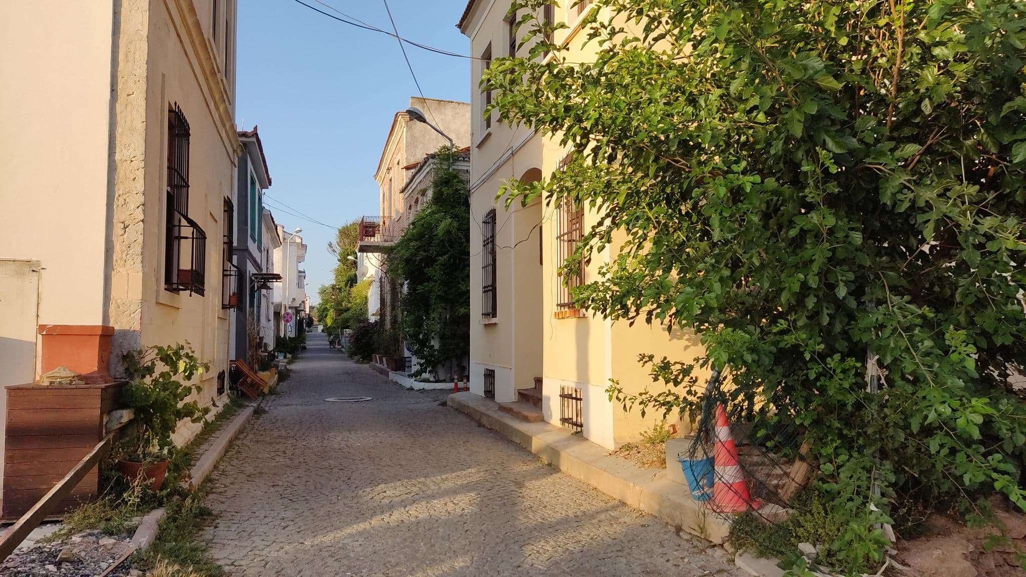 Street view near Dimitri Rum Evi, Bozcaada — © orkut (CC BY-SA · Mapillary)