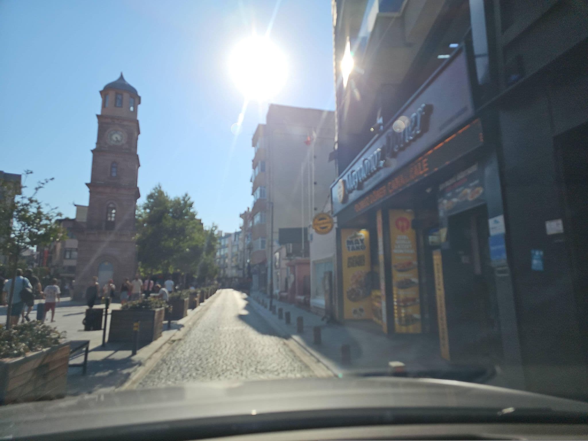 Street view near Aspen Hotel, Çanakkale — © observer17 (CC BY-SA · Mapillary)