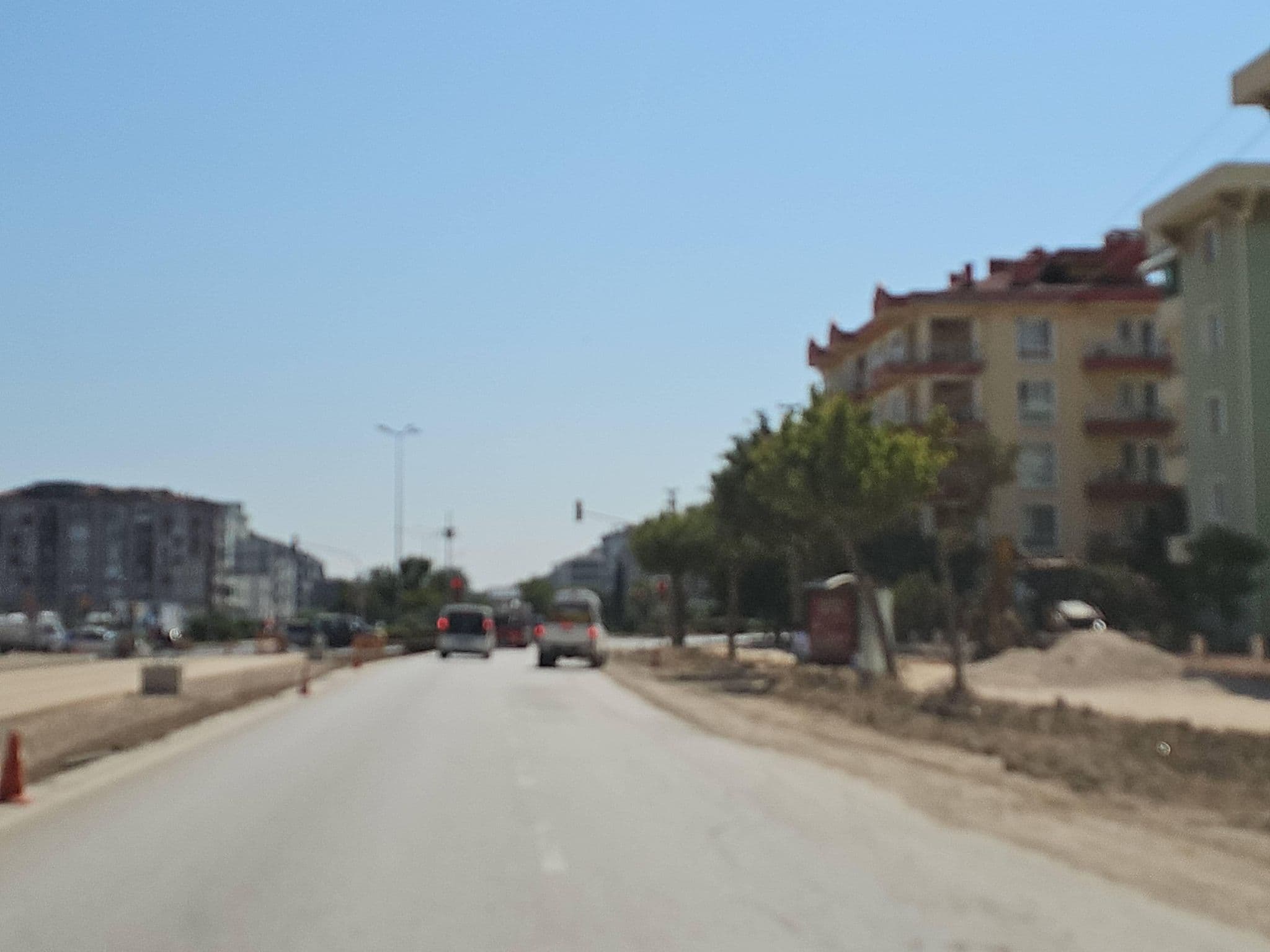 Street view near Oytun Hotel, Çanakkale — © observer17 (CC BY-SA · Mapillary)