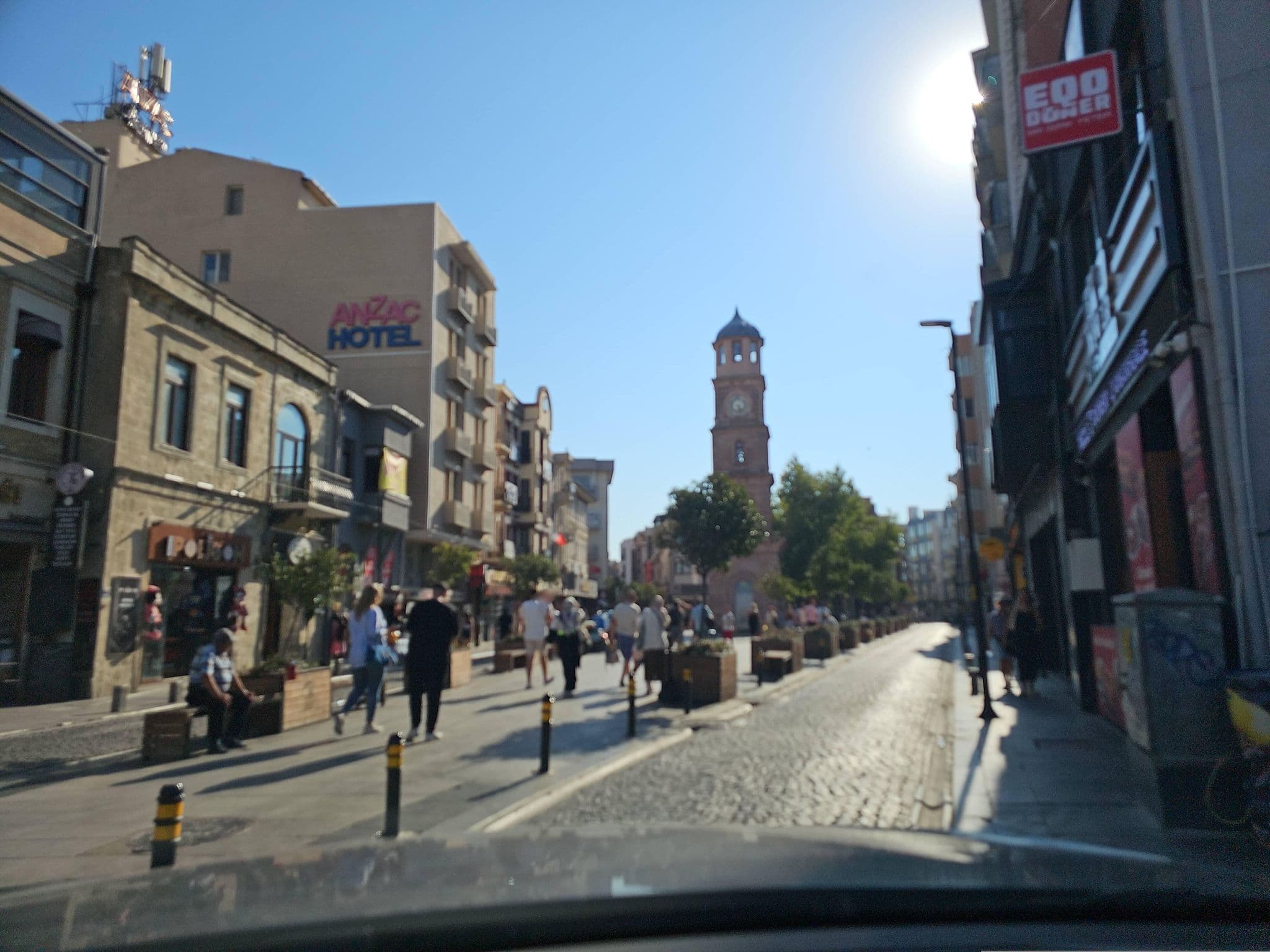 Street view near Hotel Helen, Çanakkale — © observer17 (CC BY-SA · Mapillary)