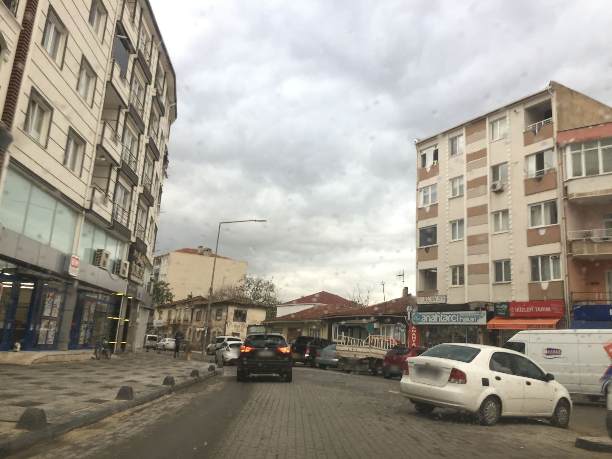 Street view near Yaldız Otel, Lüleburgaz — © sessiznotalar (CC BY-SA · Mapillary)