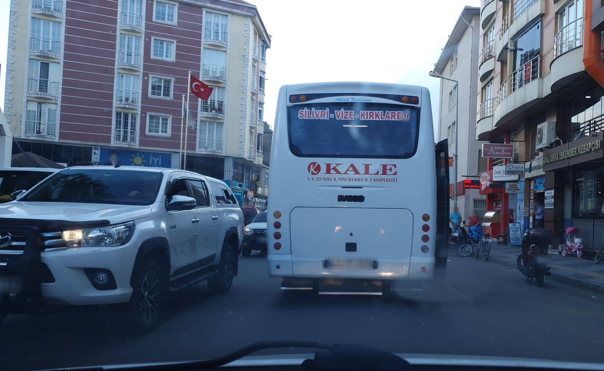 Street view near Hattuşa Vacation Thermal Clup Saray, Çerkezköy — © sis651 (CC BY-SA · Mapillary)