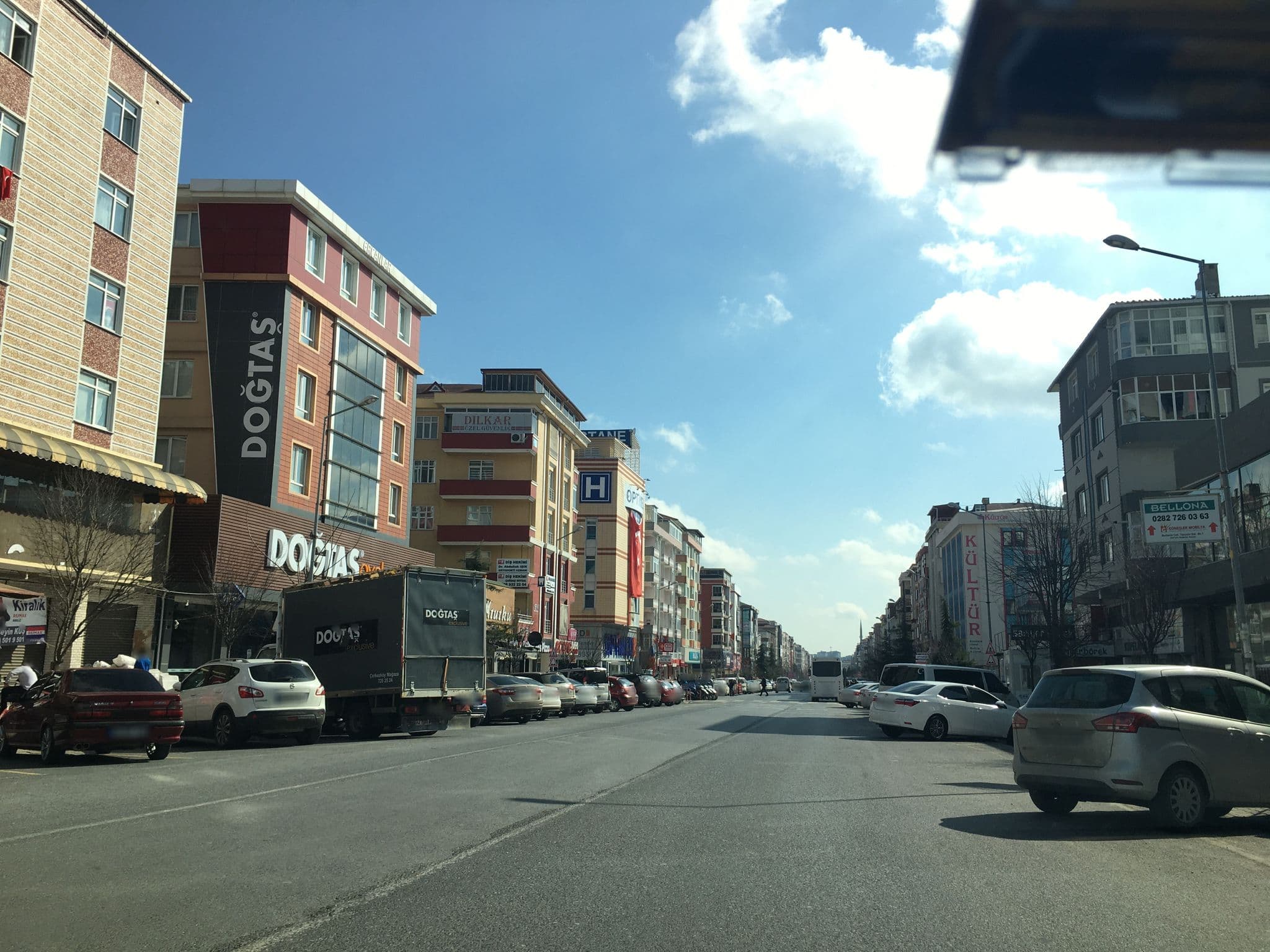 Street view near Aman Can Sıkıntısı Gece Gece Gidecek Bir Yerde Yok Sürgün Yeri, Çerkezköy — © elifmeva (CC BY-SA · Mapillary)
