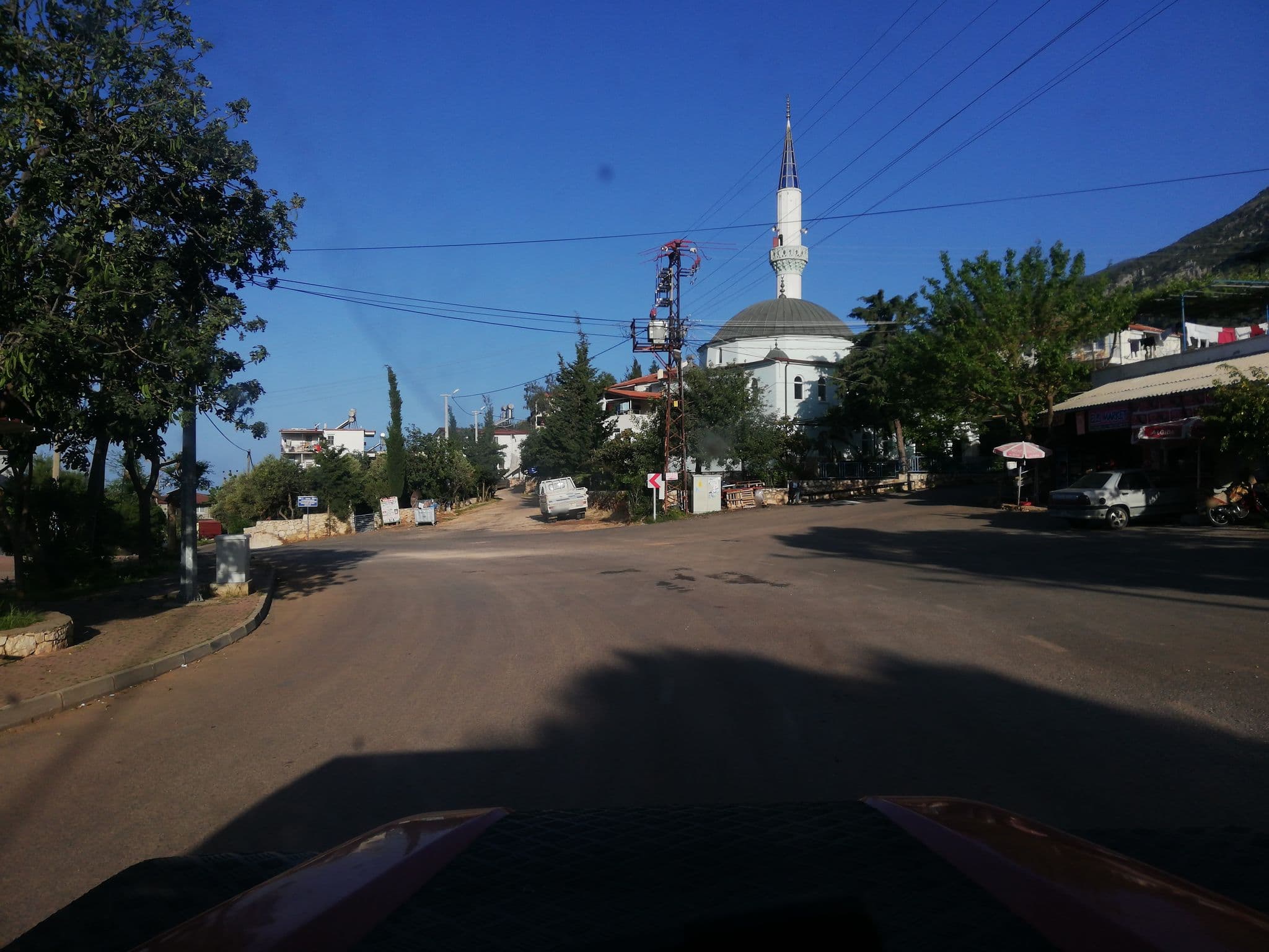 Street view near Kaş Öğretmenevi, Kaş — © nazif (CC BY-SA · Mapillary)