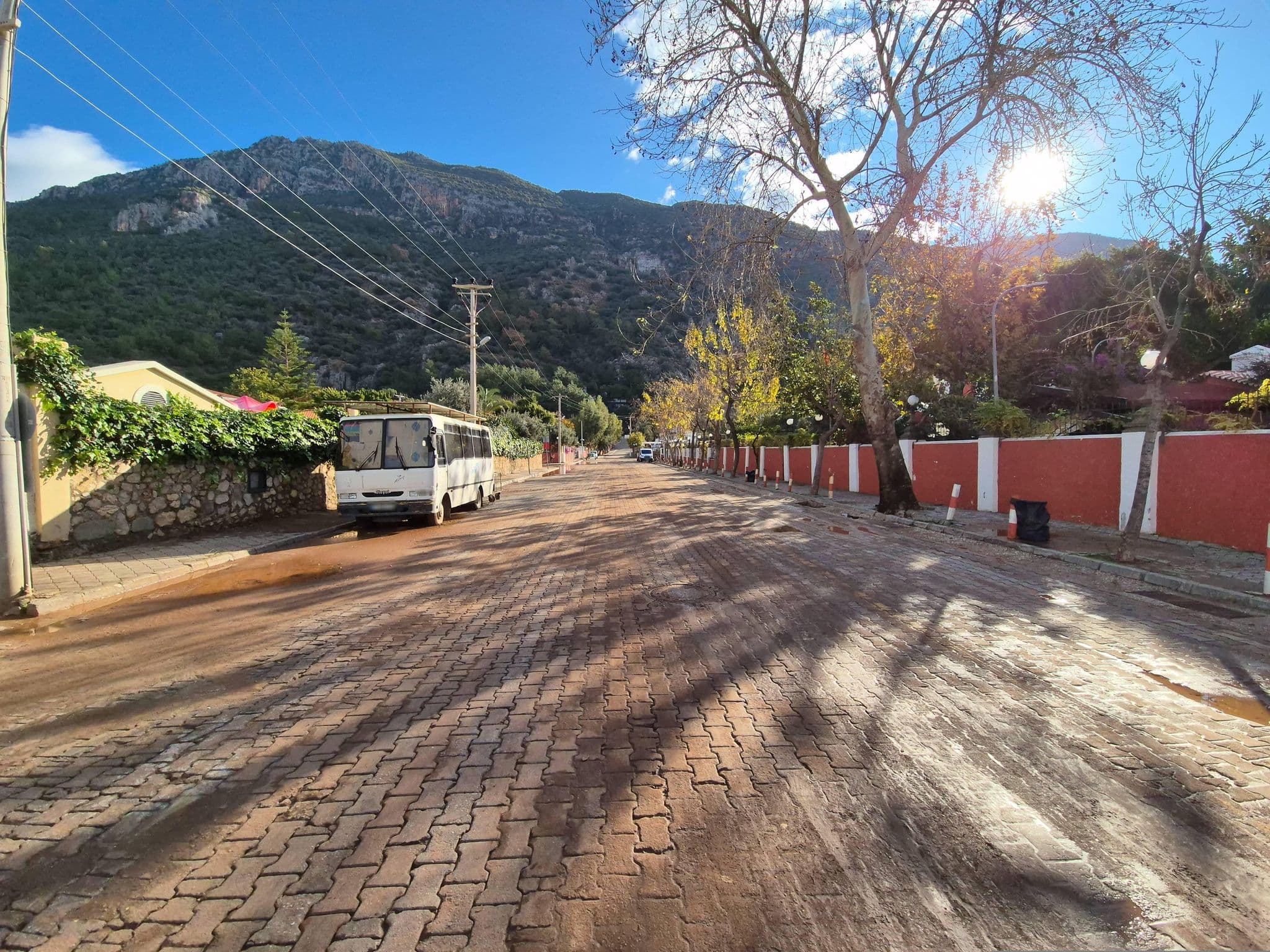 Street view near Otel, Ölüdeniz — © ekatyshev (CC BY-SA · Mapillary)
