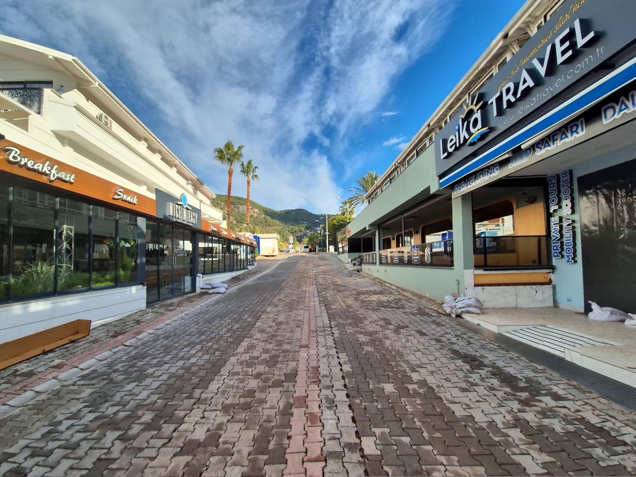 Street view near Karbelsun Pool, Ölüdeniz — © ekatyshev (CC BY-SA · Mapillary)