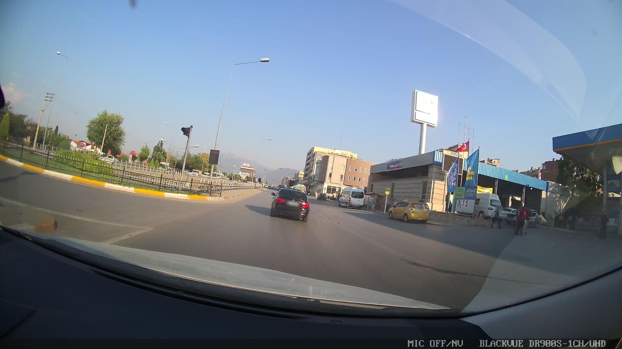 Street view near Emre Otel, Denizli — © lutfullah (CC BY-SA · Mapillary)