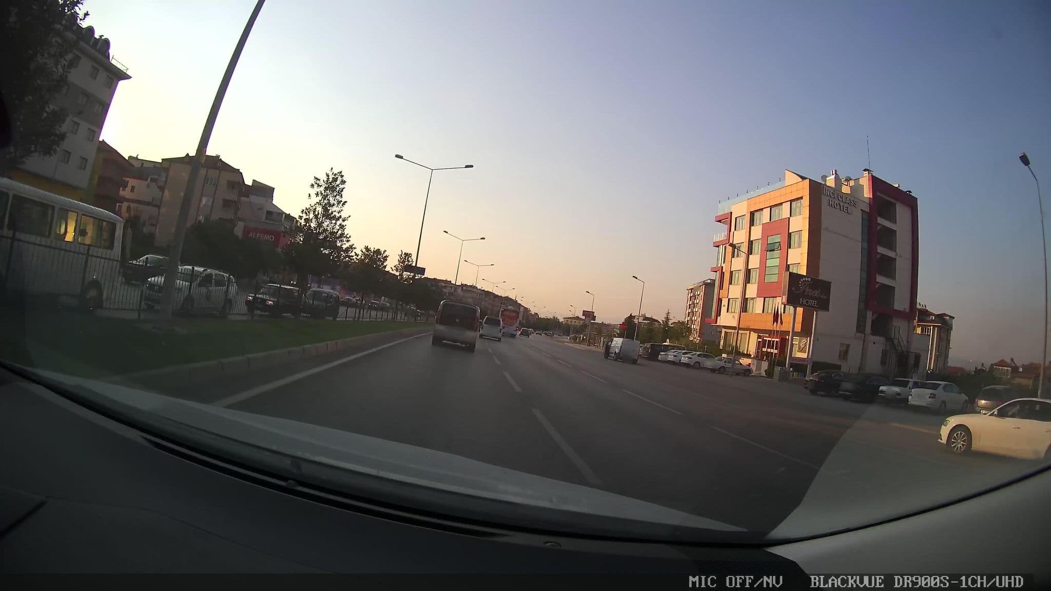 Street view near İnci Class Hotel, Denizli — © lutfullah (CC BY-SA · Mapillary)