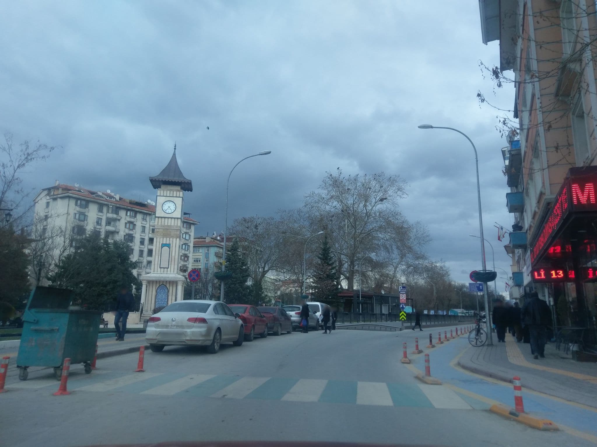 Street view near Çinili Otel, Kütahya — © ozkanilyasaksu (CC BY-SA · Mapillary)