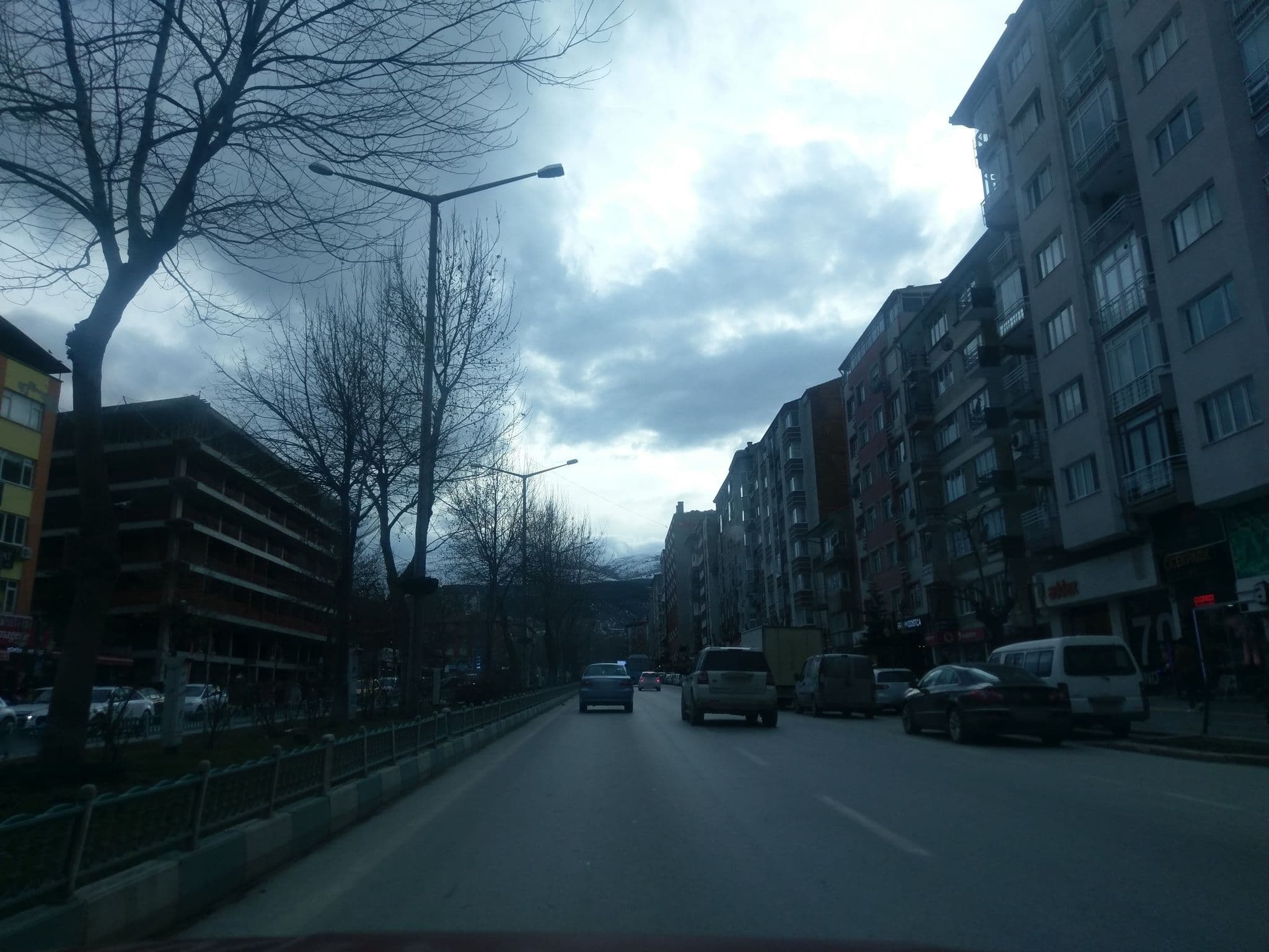 Street view near Party Hard, Kütahya — © ozkanilyasaksu (CC BY-SA · Mapillary)