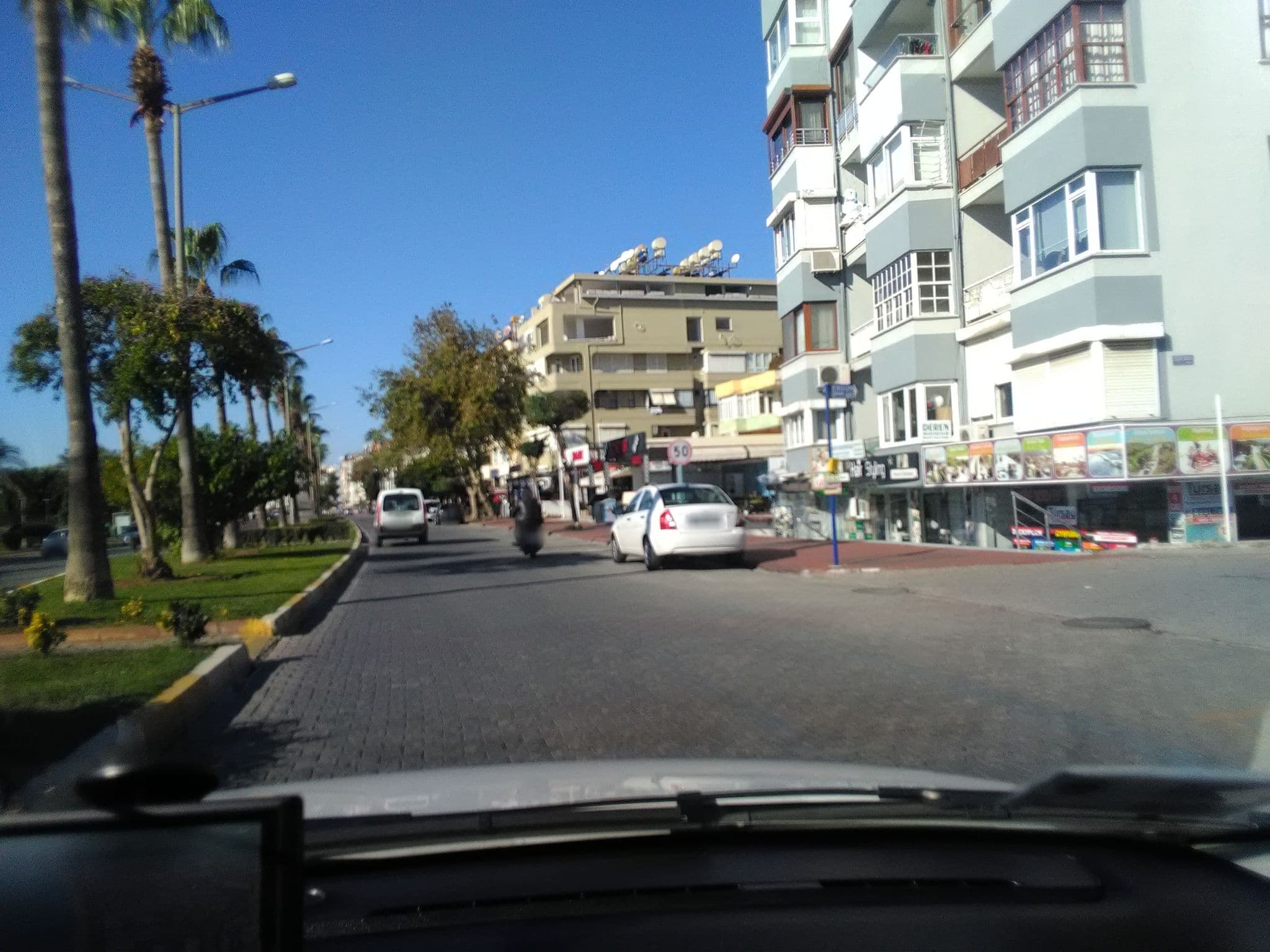 Street view near Alanya Rosella Otel, Alanya — © andershl (CC BY-SA · Mapillary)